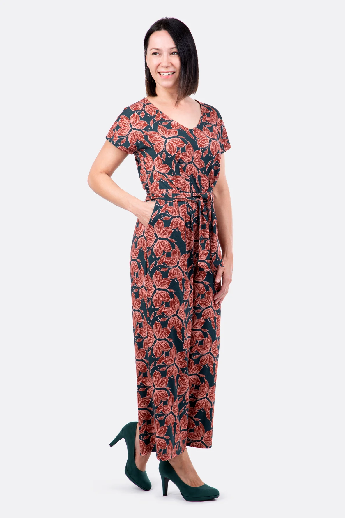 Schnittmuster Damen Jumpsuit herbstlich weite Beine selbst naehen