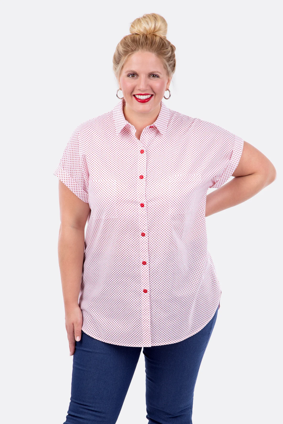 Schnittmuster Damenbluse kurze Ärmel Knopfleiste runder Saum nähen