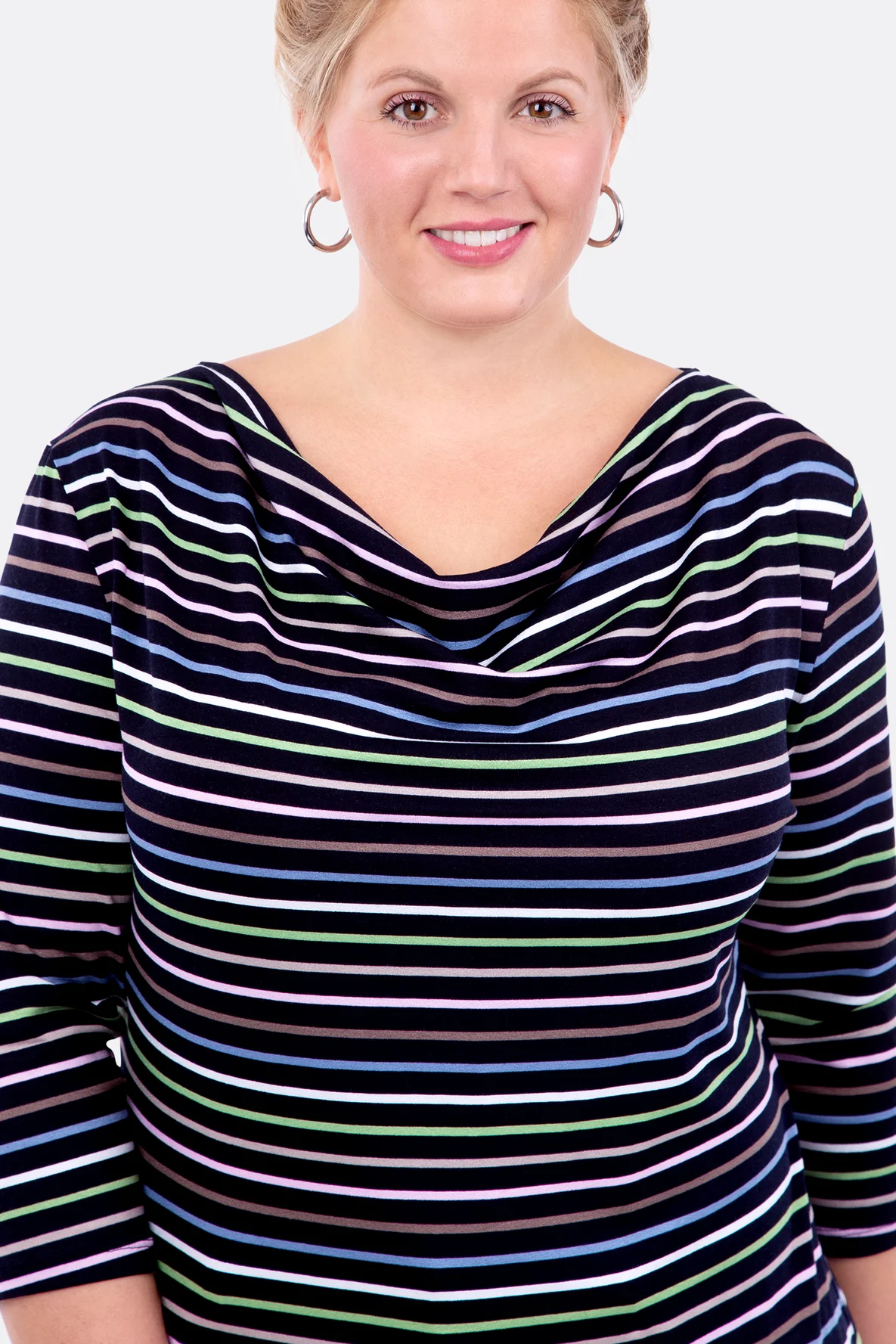 Schnittmuster Damenshirt Wasserfallauschnitt Nähanleitung