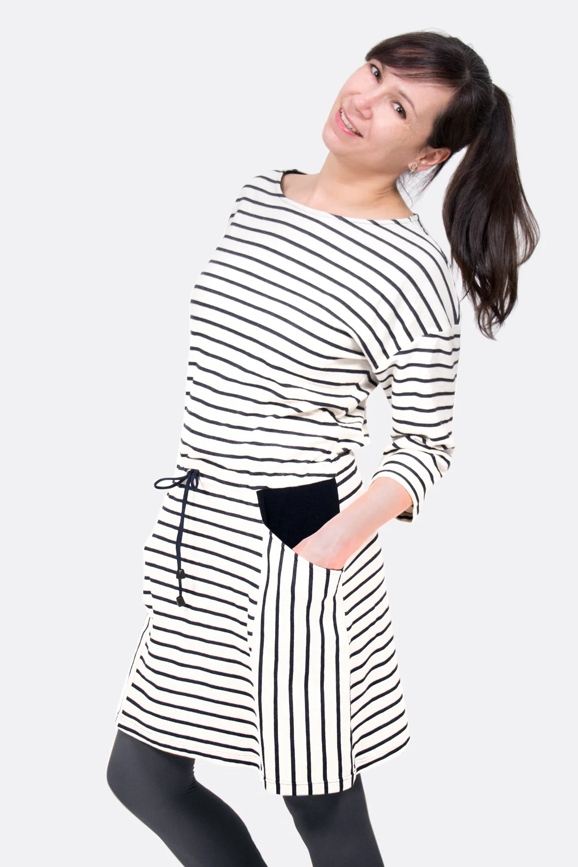 Schnittmuster Freizeitkleid nähen gestreift