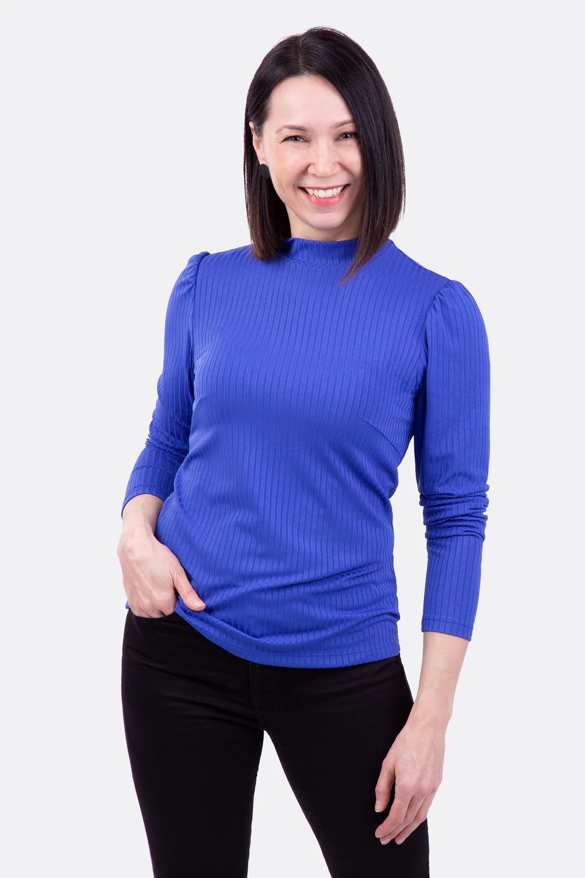 Schnittmuster Langarmshirt aus Strickstoff mit Puffärmeln