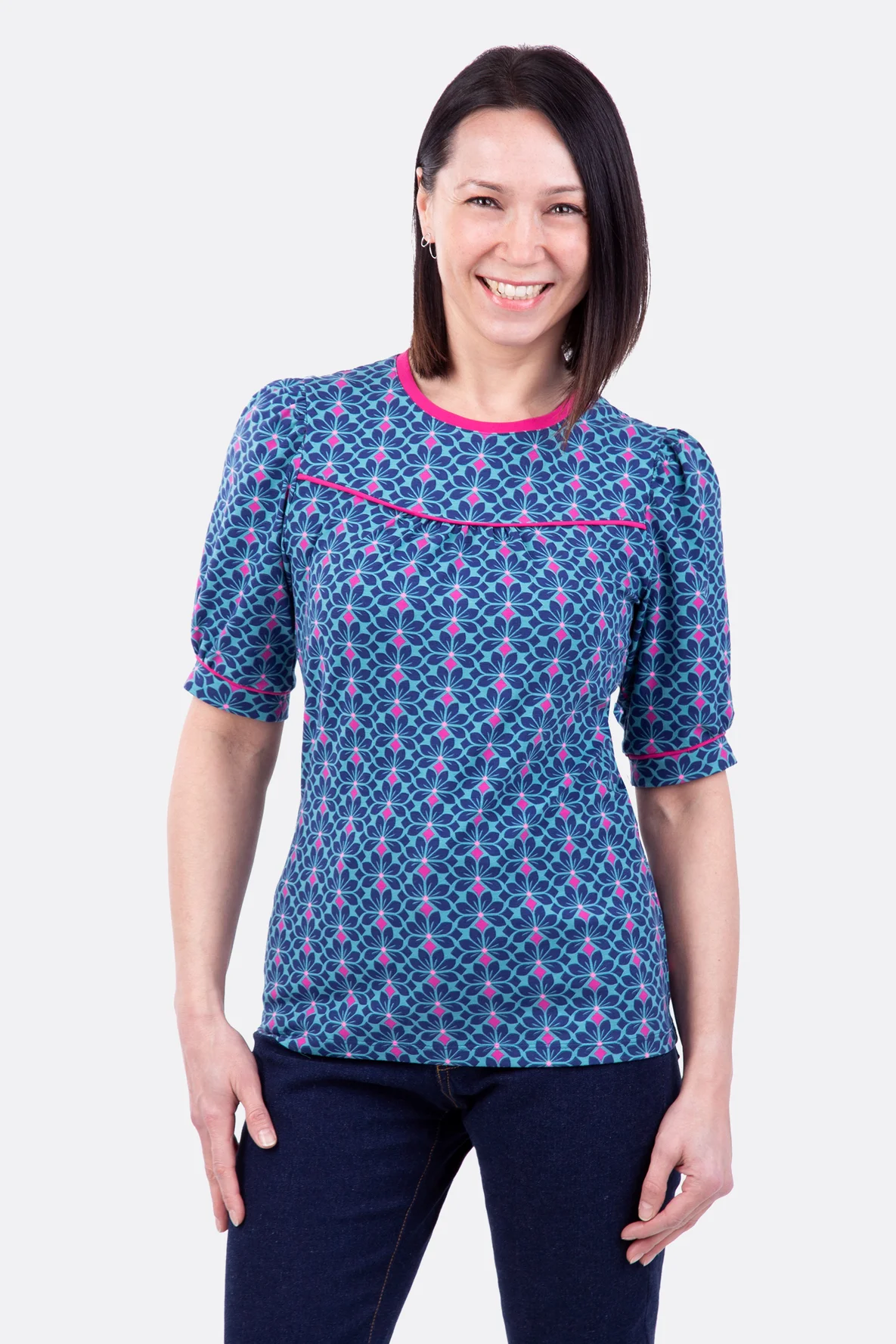 Schnittmuster Shirt mit Passe, Paspelband und Puffärmel selbernähen