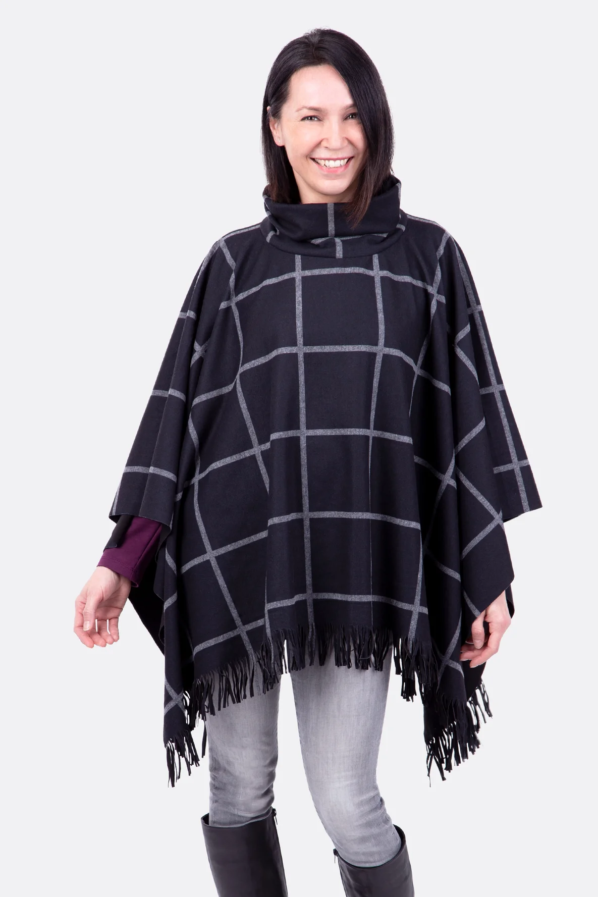 Gratis Schnittmuster für Poncho zum Selbernähen mit Karomuster