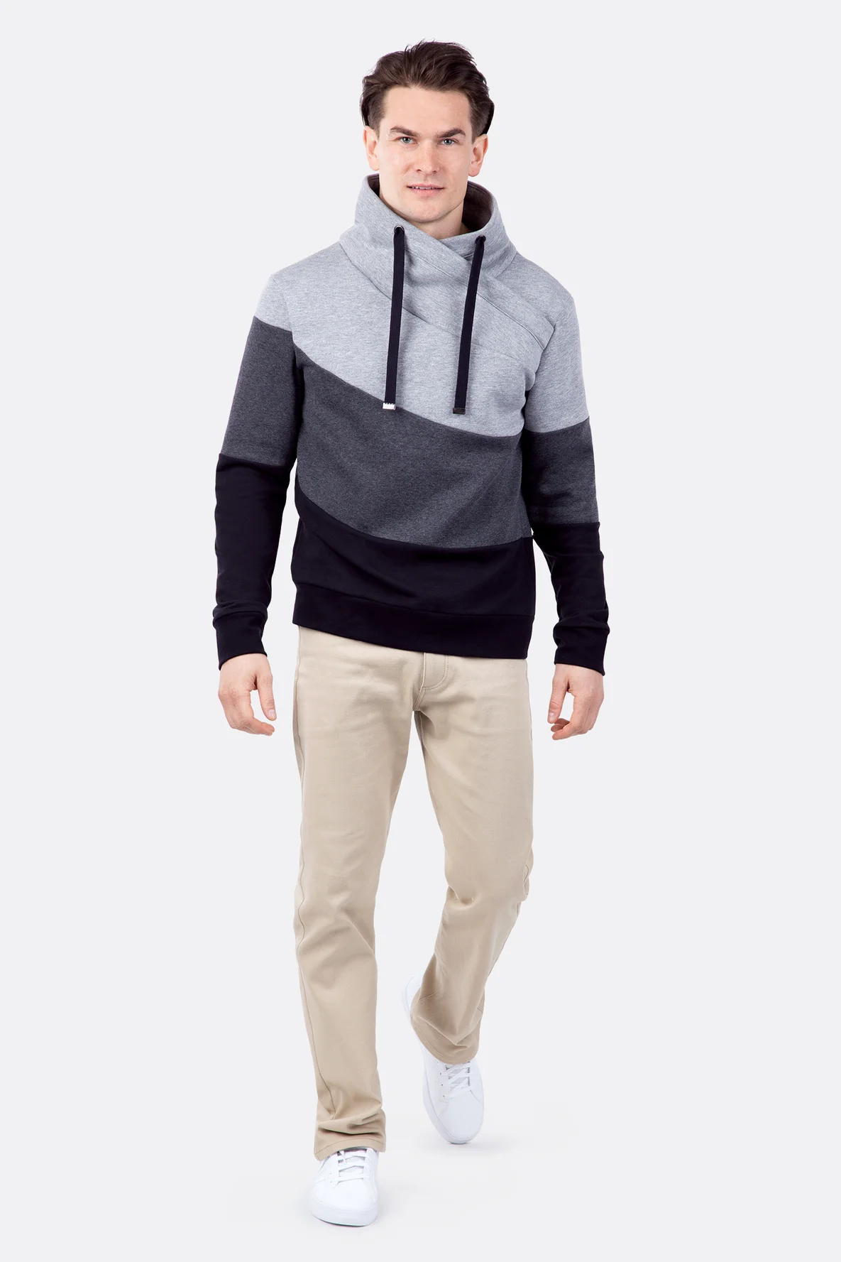 Männer Outfit selbernähen Colourblock Pullover Jeanshose