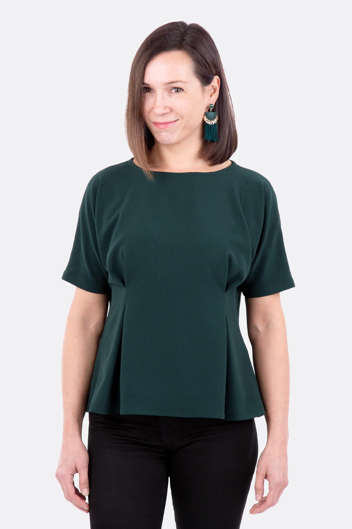 Schnittmuster für elegante Bluse mit raffinierten Kellerfalten