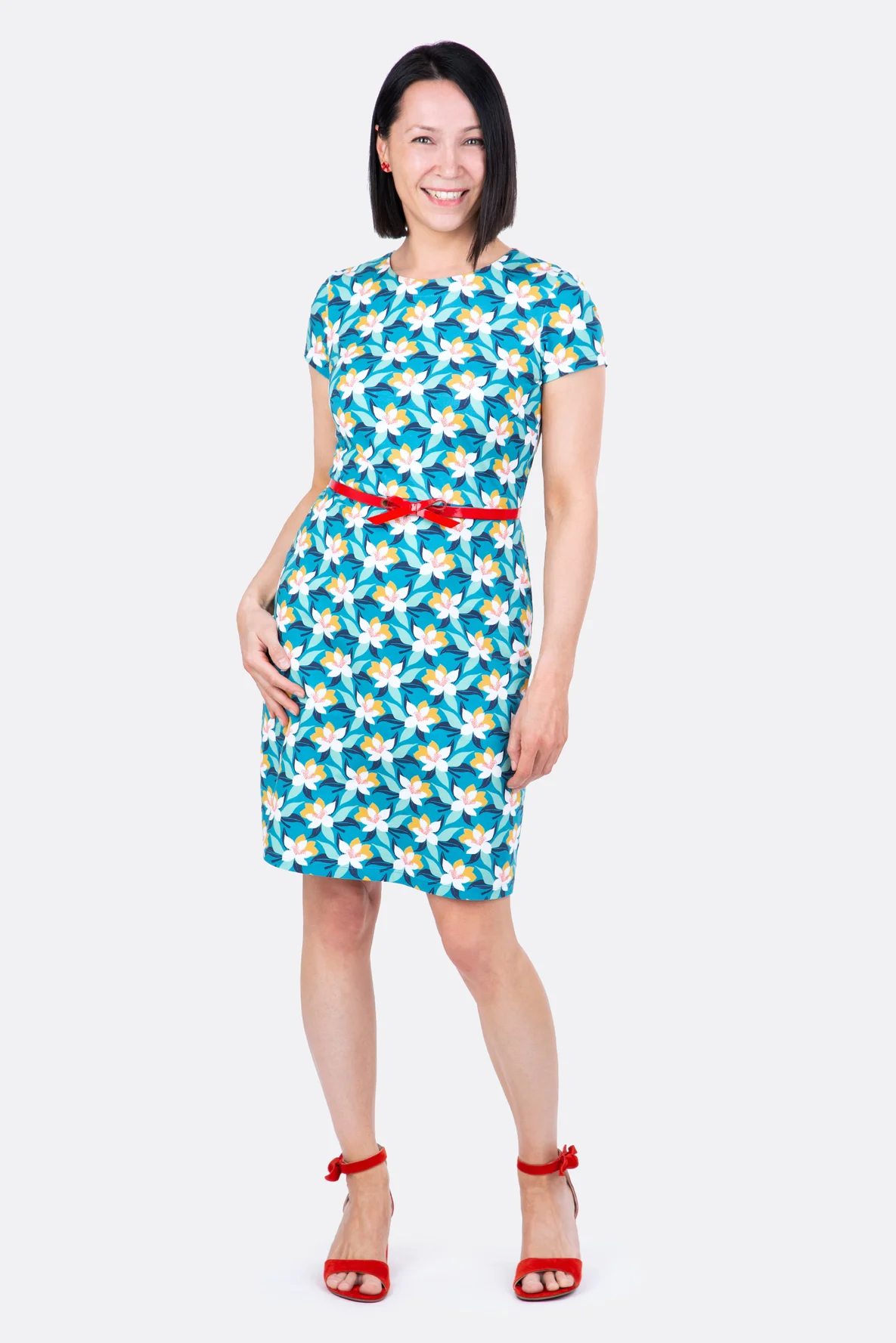 Schnittmuster Sommerkleid mit Blumenmuster aus Jersey DIY