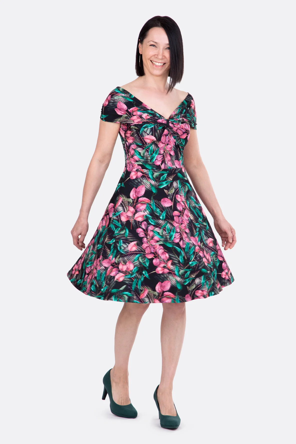 Schnittmuster Cocktailkleid Blumen jersey für Party selbernähen