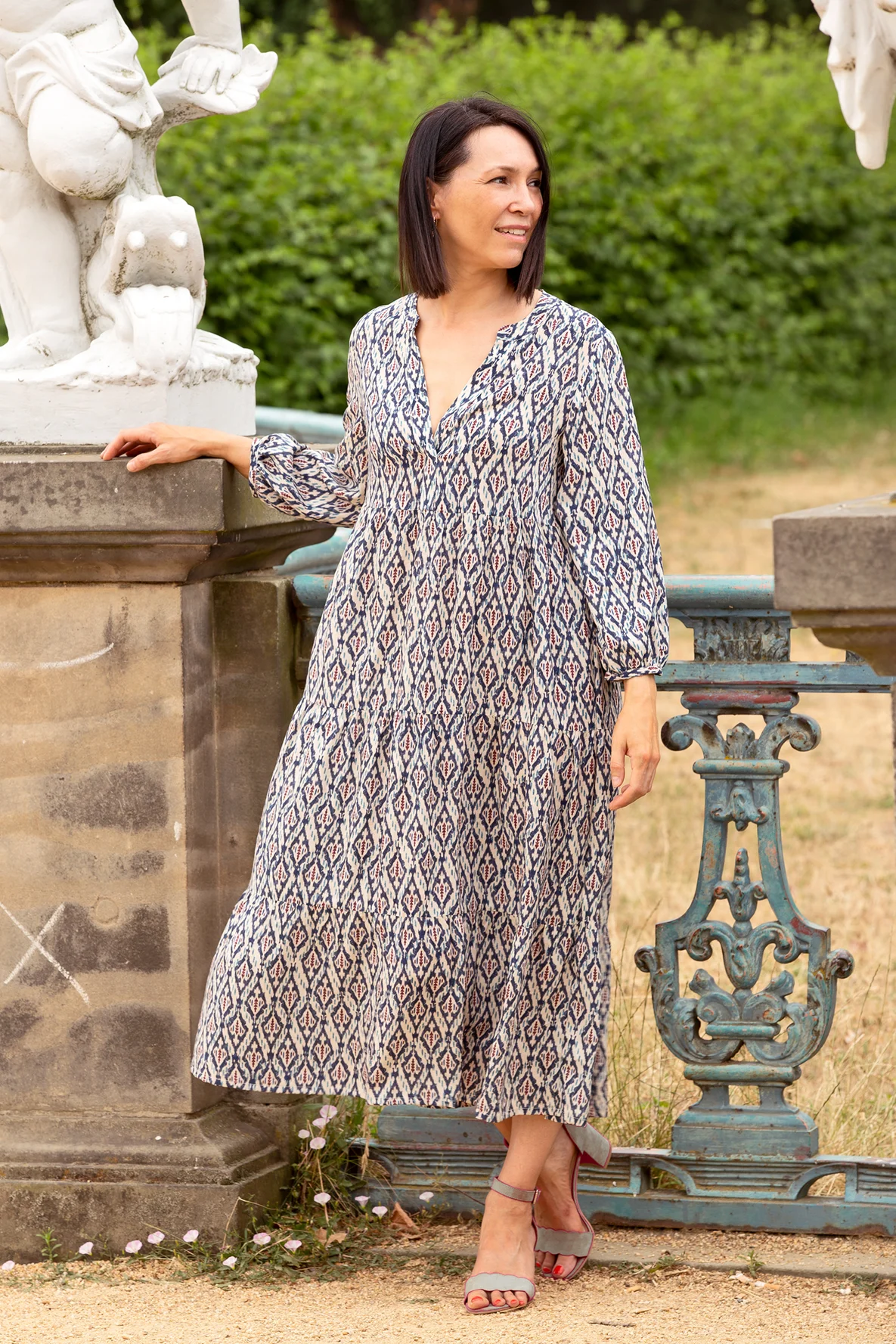 Schnittmuster Bohokleid mit Ethnomuster Stufen Midilänge zum selbernähen