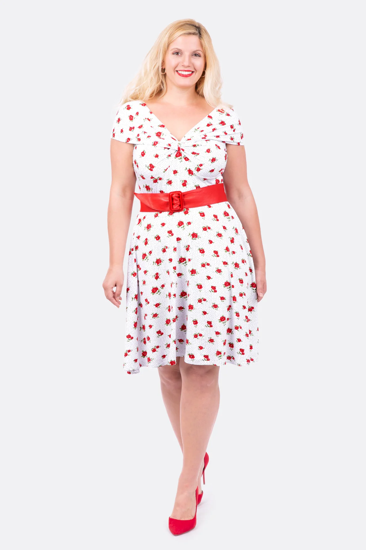 Schnittmuster Damenkleid Viskosejersey 50s Ausschnitt Vintage nähen