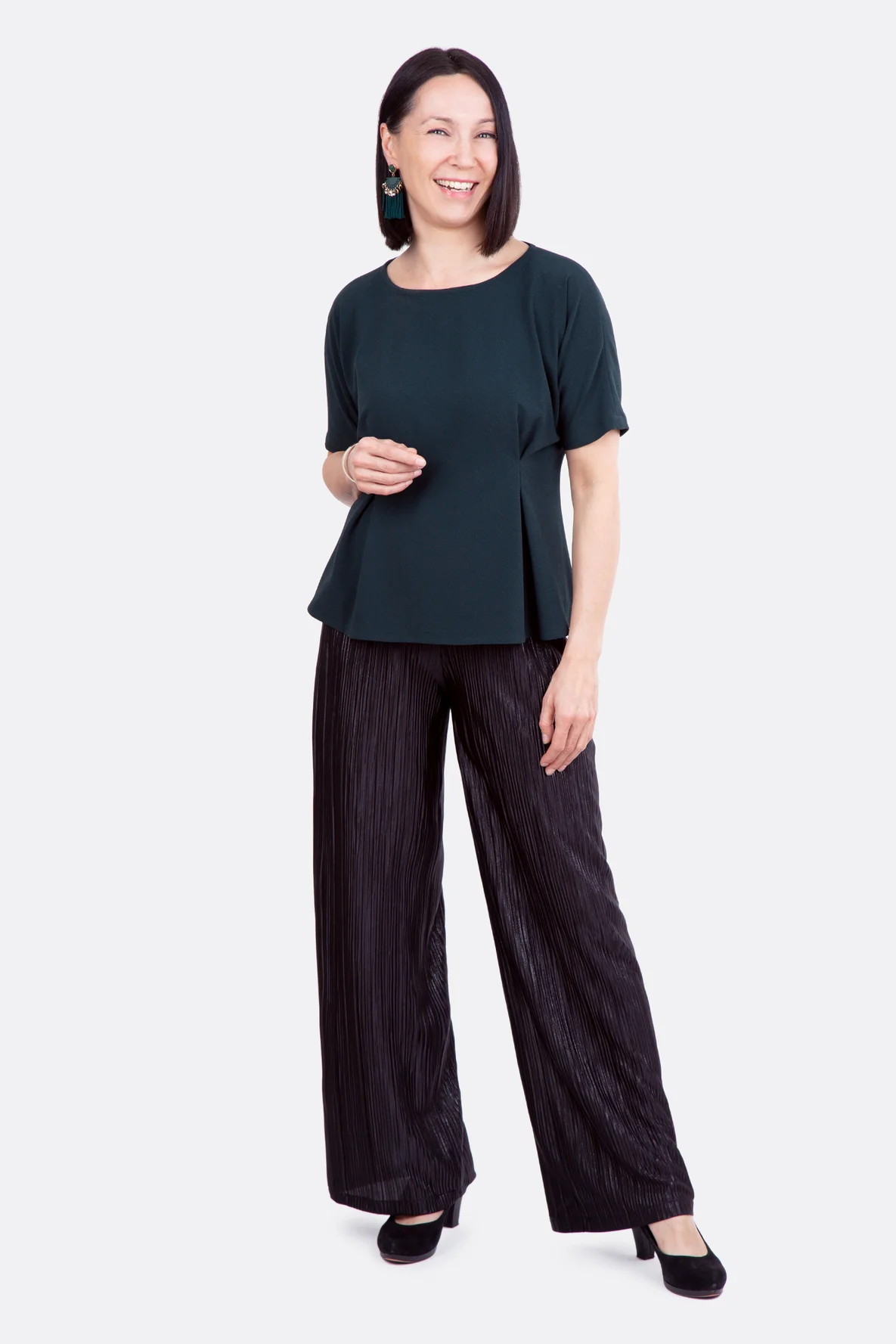 Schnittmuster für weite Hose aus Plissee mit Bluse festliches DIY-Outfit