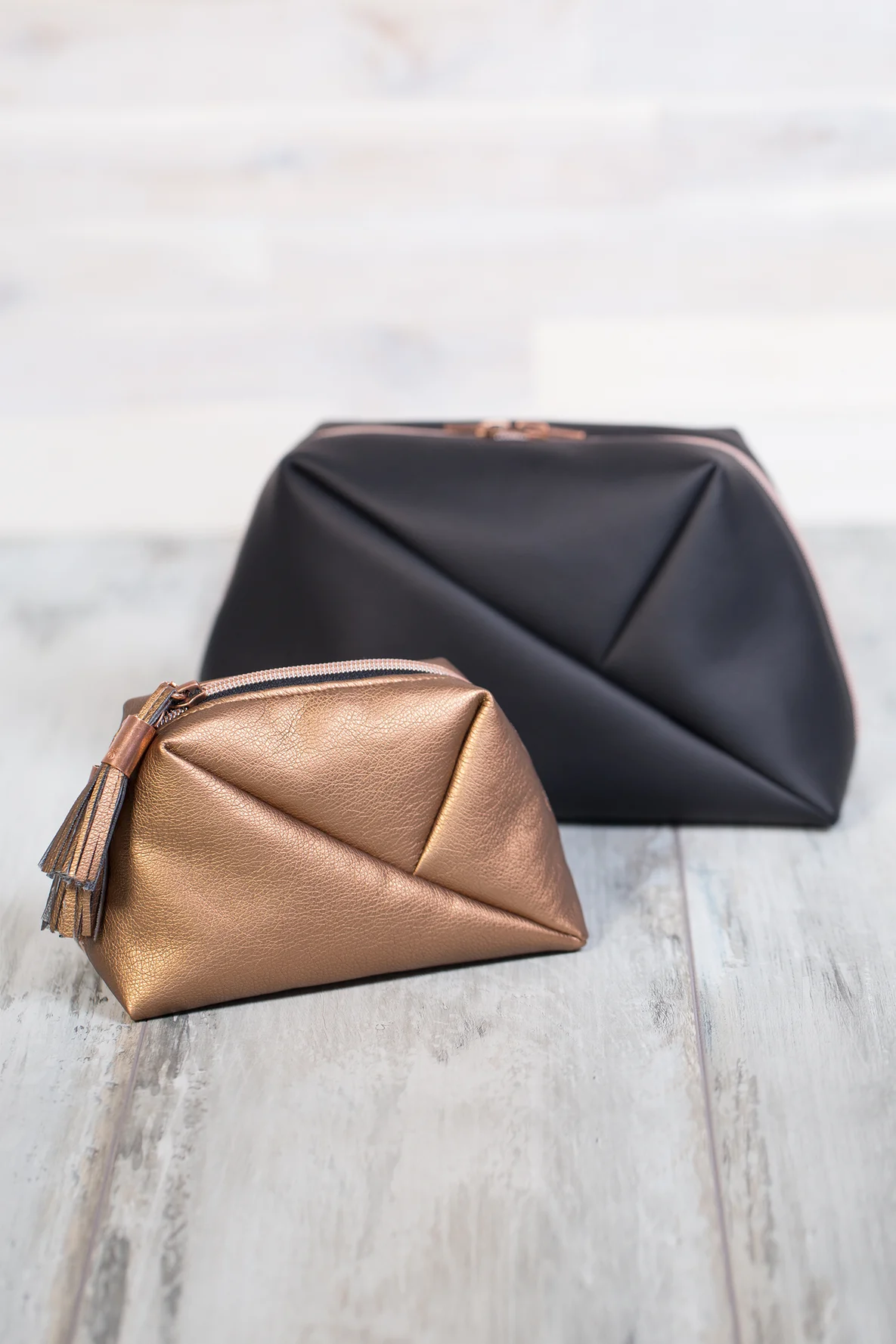 Kosmetiktasche selber nähen Kunstleder Schnittmuster Gratis