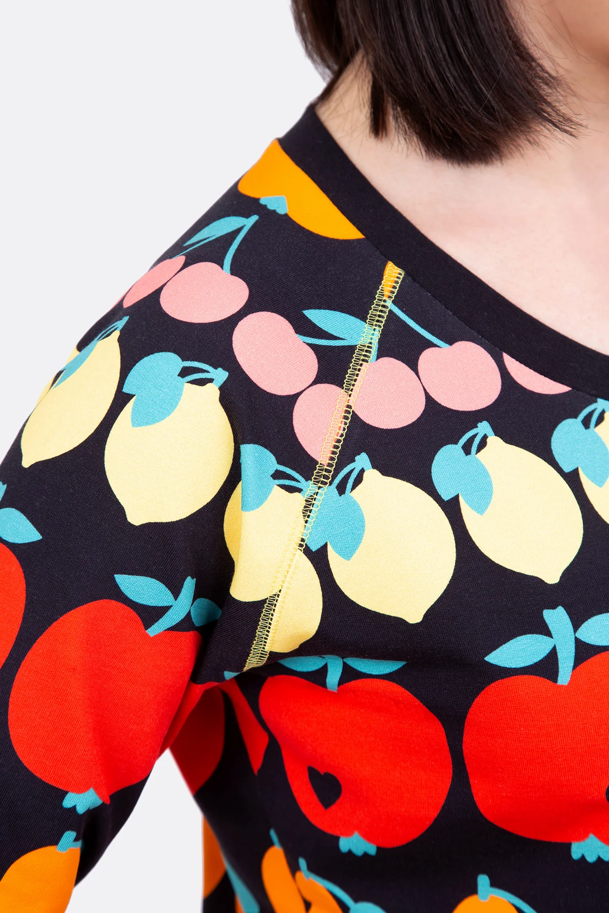 Nähanleitung Raglan Shirt Covernähte farbig DIY