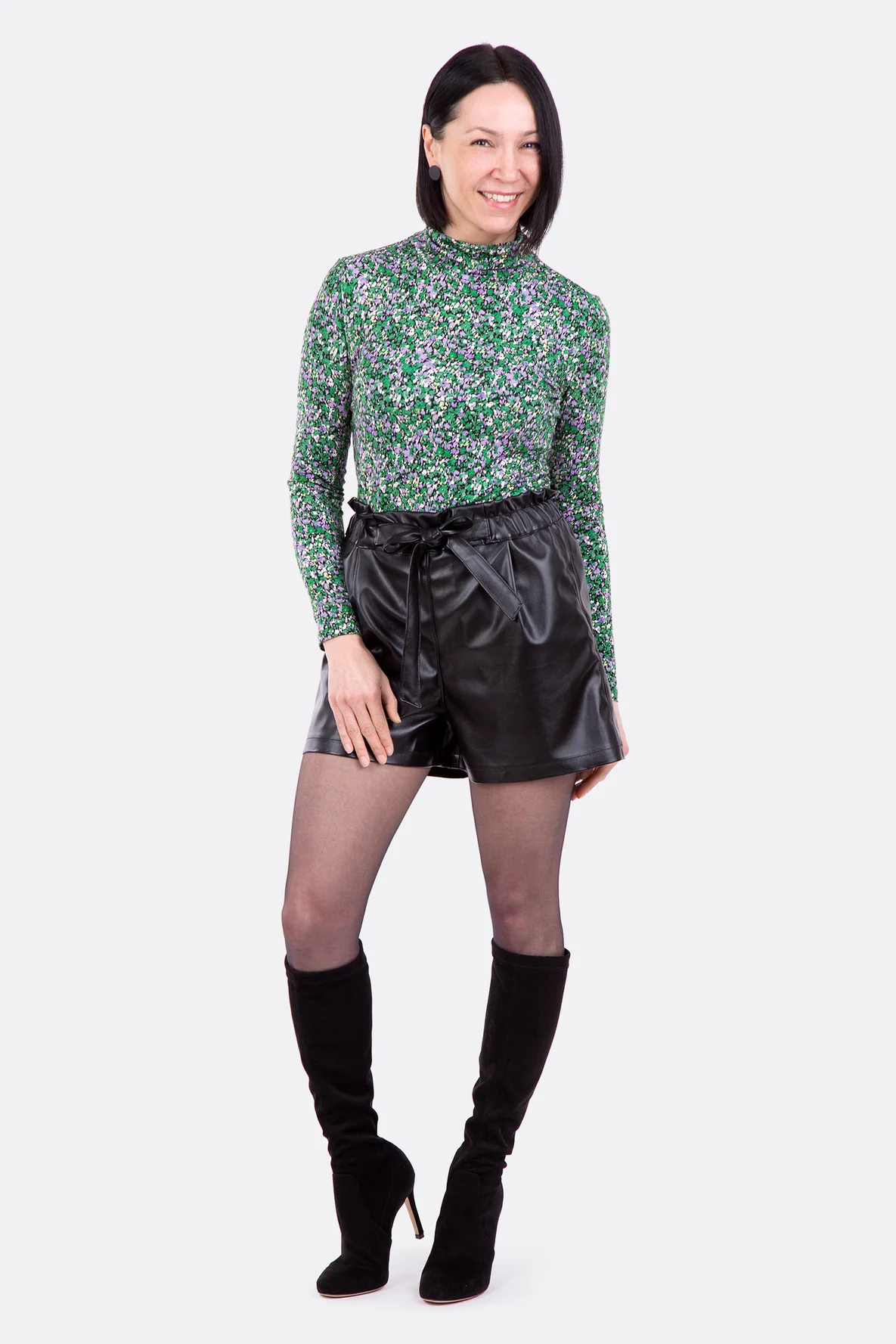 Hot Pants aus Kunstleder mit Schnittmuster selber nähen