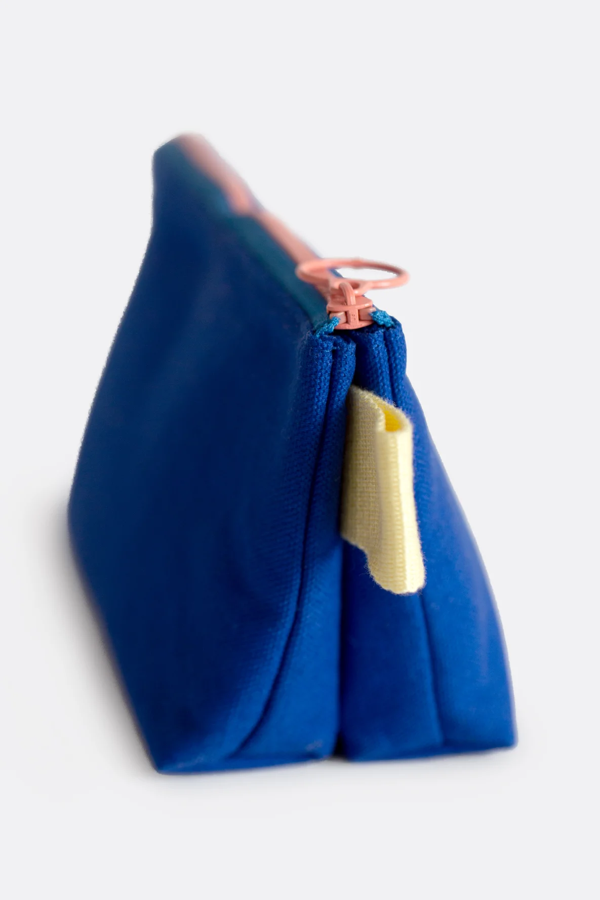 Schnittmuster Kosmetiktasche mit Fächern aus Canvas nähen