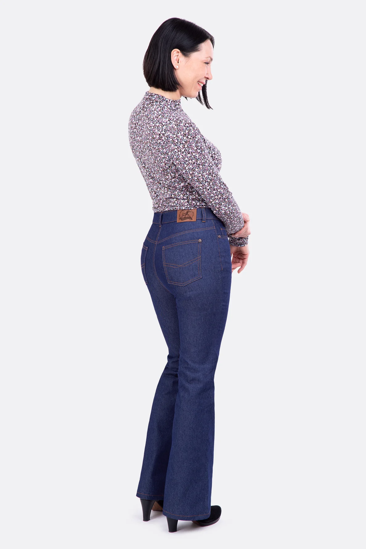 Schnittmuster Jeans-Schlaghose ausgestellt selber nähen