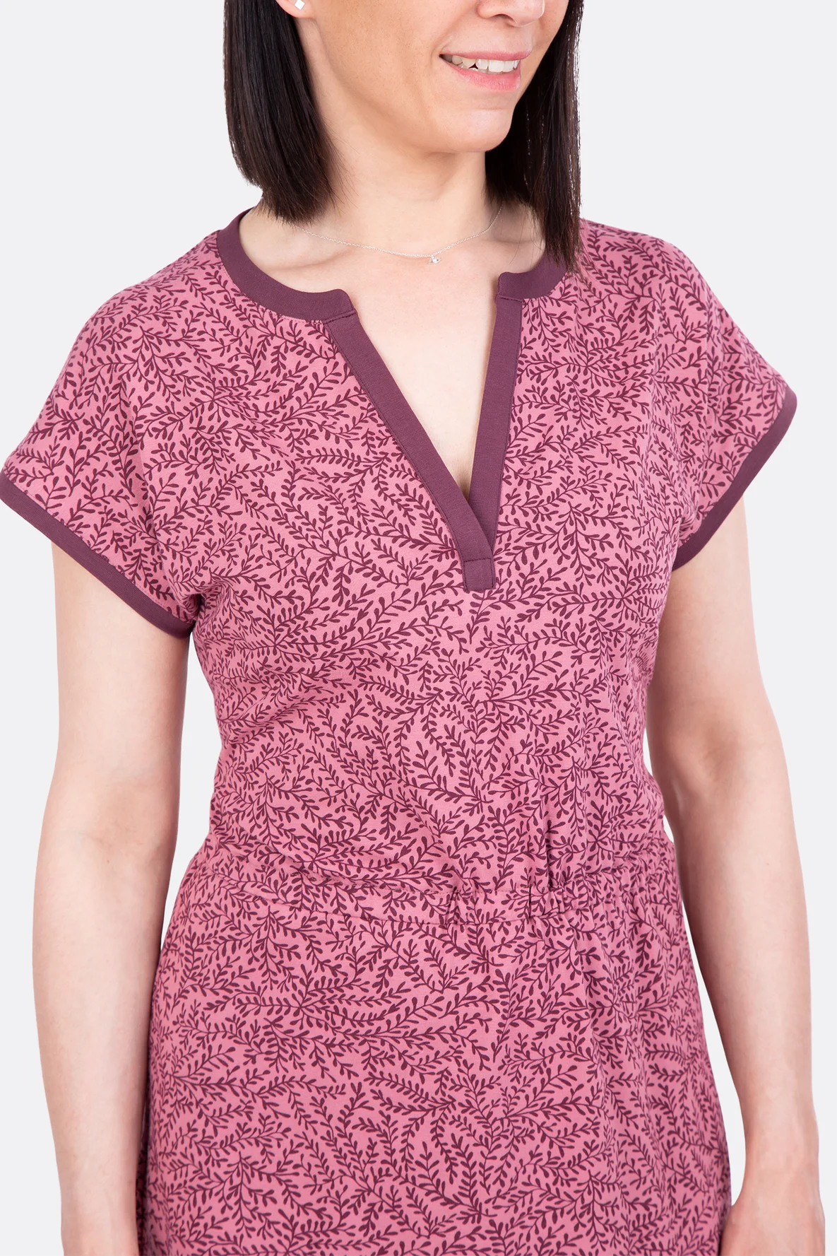 Blusenausschnitt Schnittmuster sommerliches Jerseykleid