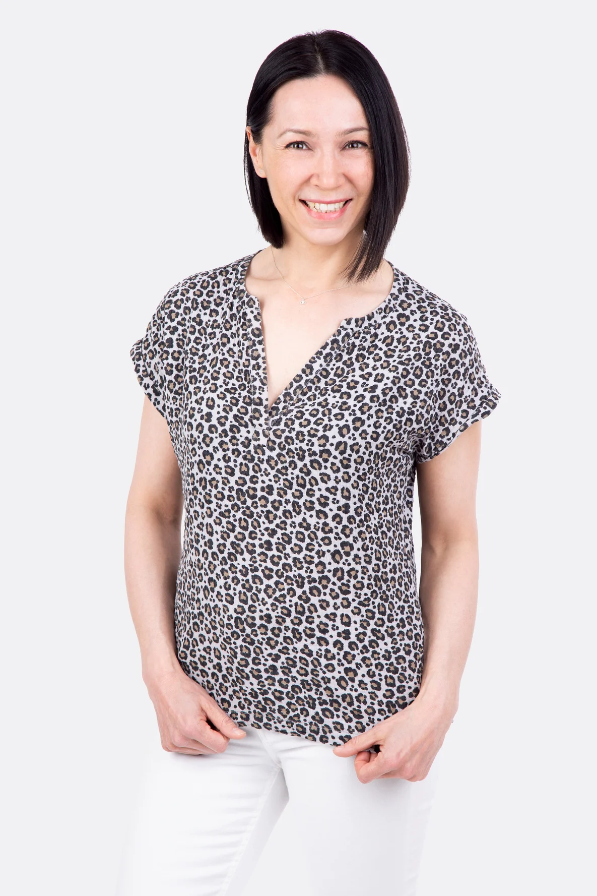 Schnittmuster Blusenshirt Thea Musselin Leo Print