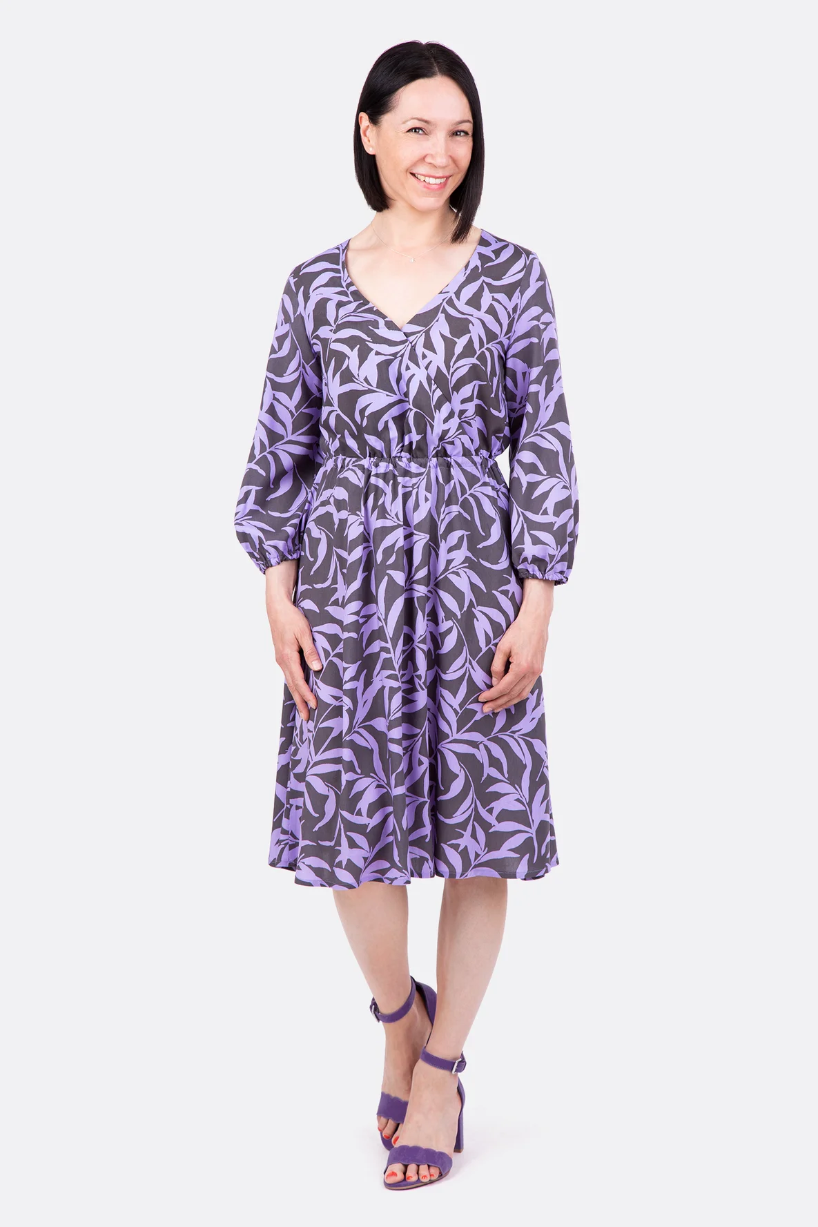 Schnittmuster Kleid für Webware mit Wickelausschnitt + Ballonärmel