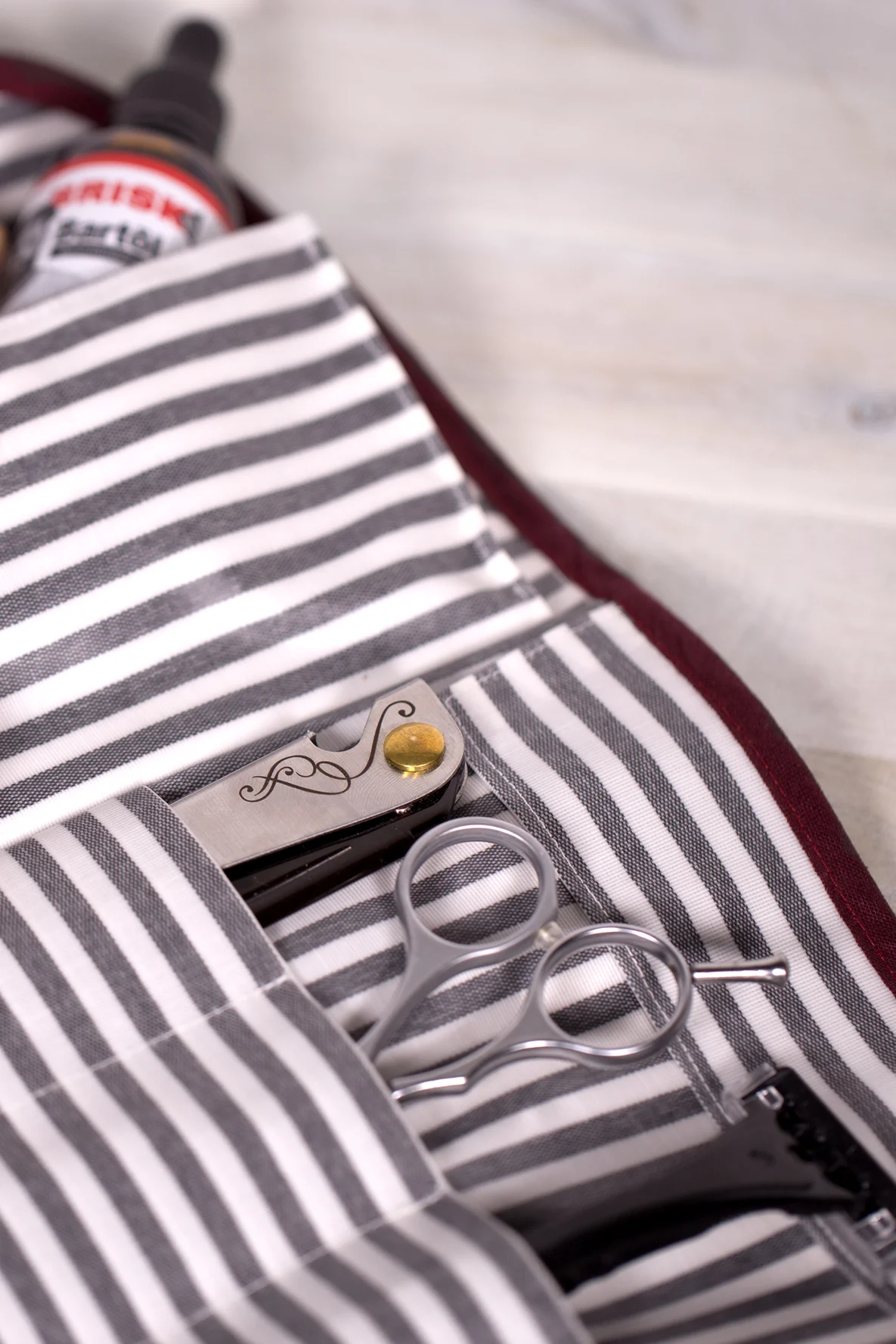 Gratis Schnittmuster Geschenkidee Vatertag Rollmäppchen Rasierzeug DIY