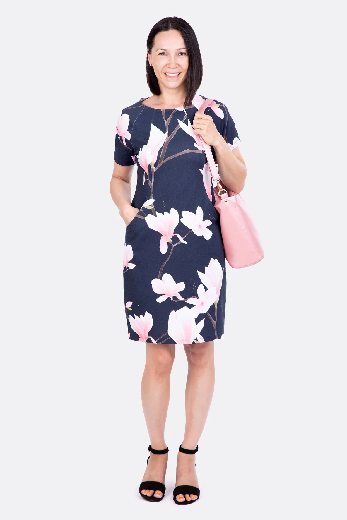 Schnittmuster Sommerkleid Blumen Taschen elegant selber nähen