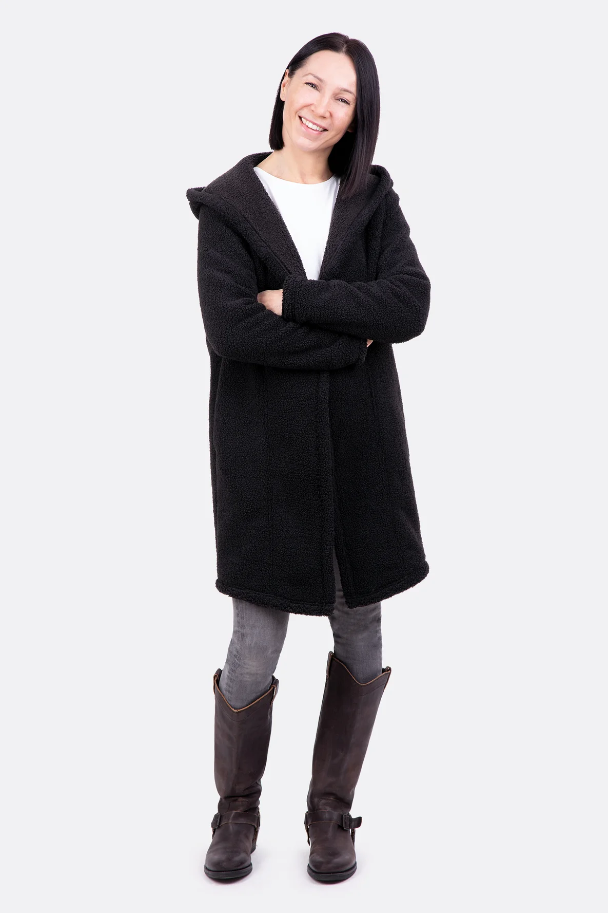 Schnittmuster Nora für Damenmantel aus Teddystoff zum Selbernähen