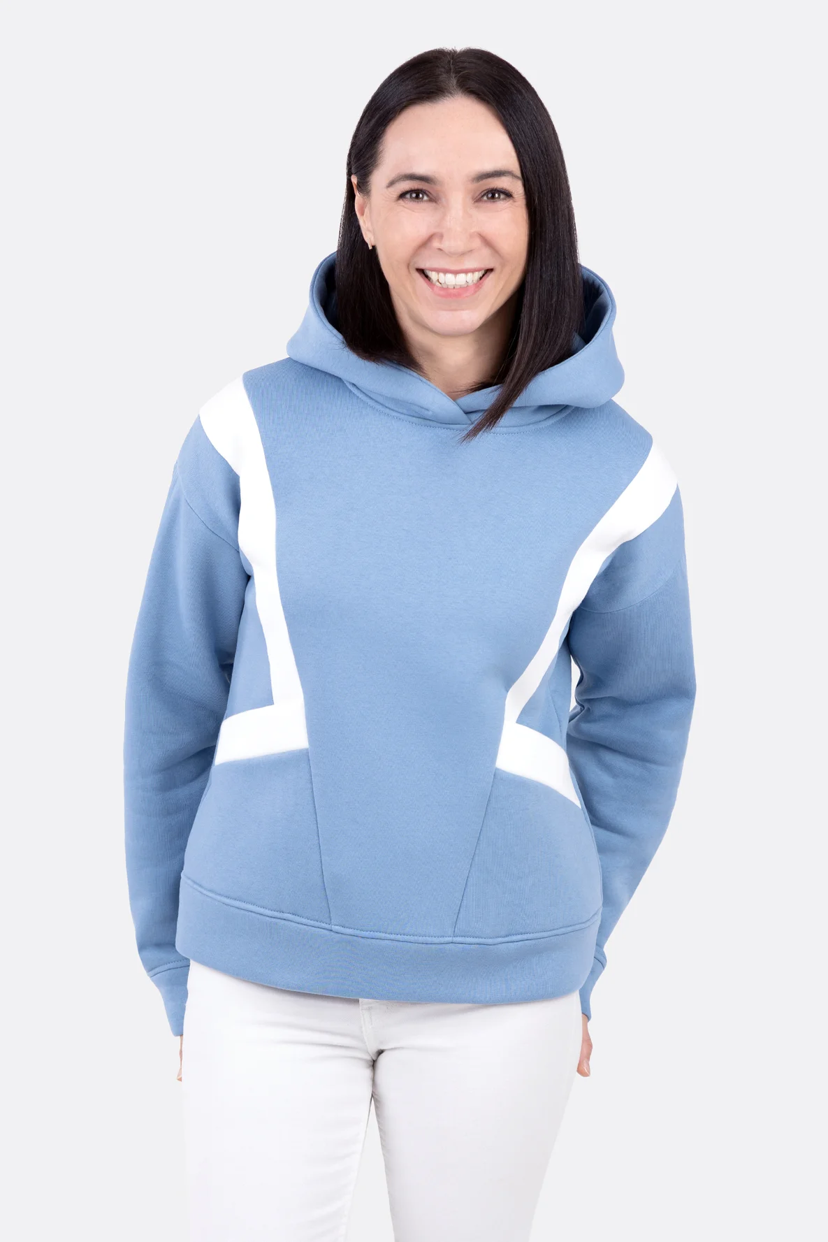 Schnittmuster für Damen-Hoodie mit Teilung aus Heavy Sweat nähen