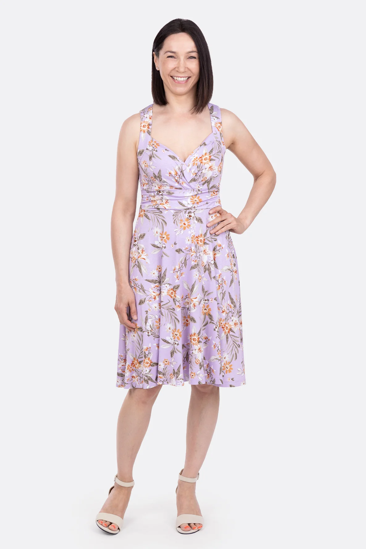 Schnittmuster Sommerkleid Damen Herzausschnit Blumenmuster nähen