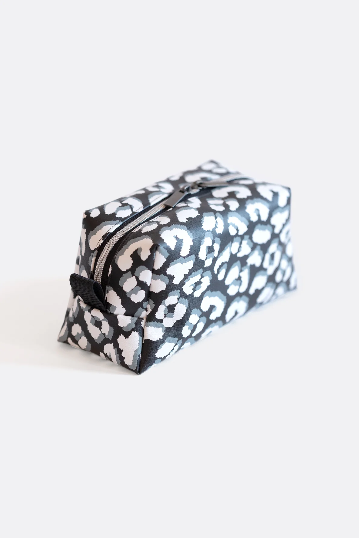 Schnittmuster Vicky aus Kunstleder Leo Schwarz