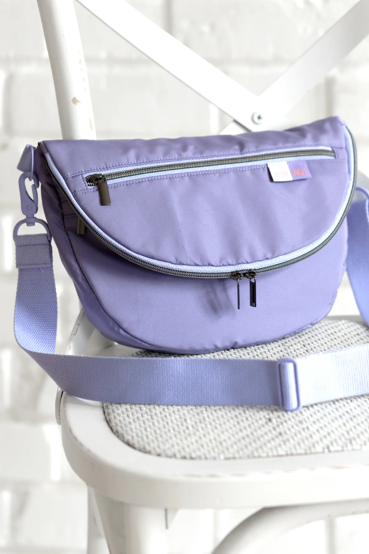 Moonbag Tasche nähen Schnittmuster flieder Stoff wasserabweisend