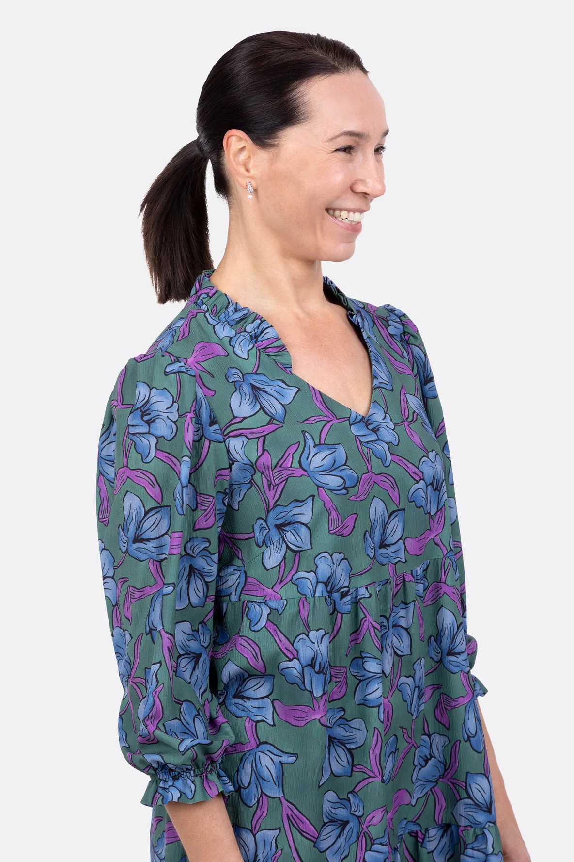 Schnittmuster Rüschenkragen kostenlose für Bluse & Kleid