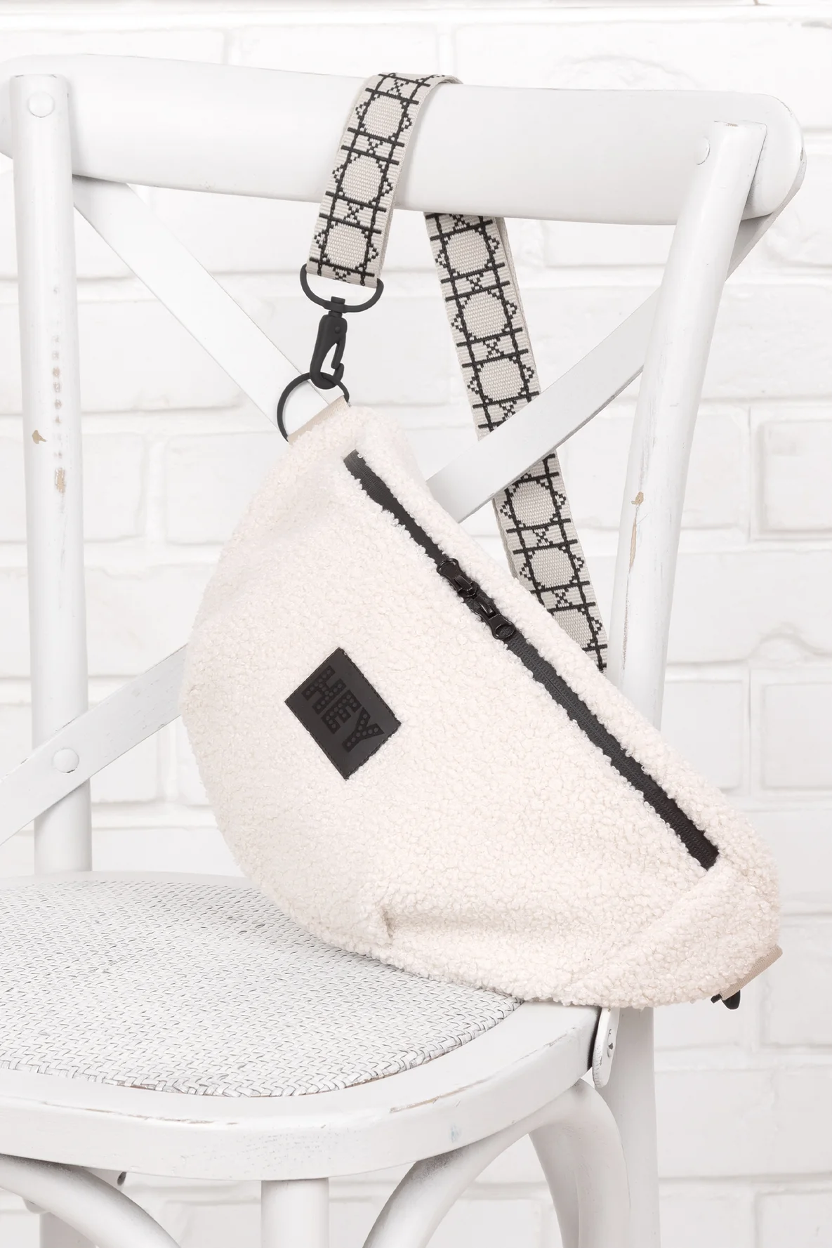 Schnittmuster Bauchtasche Boucle Teddystoff nähen