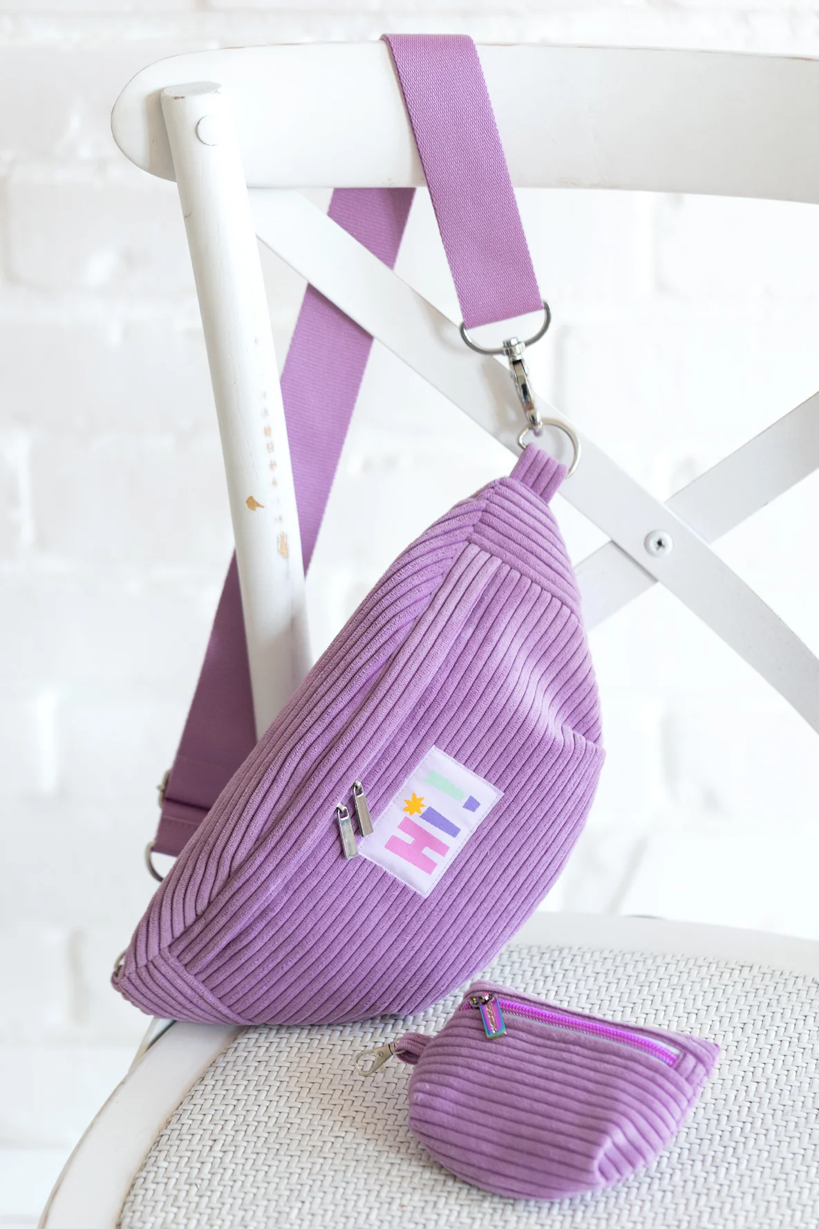 Schnittmuster Bauchtasche aus Breitcord mit Reißverschluss selber nähen