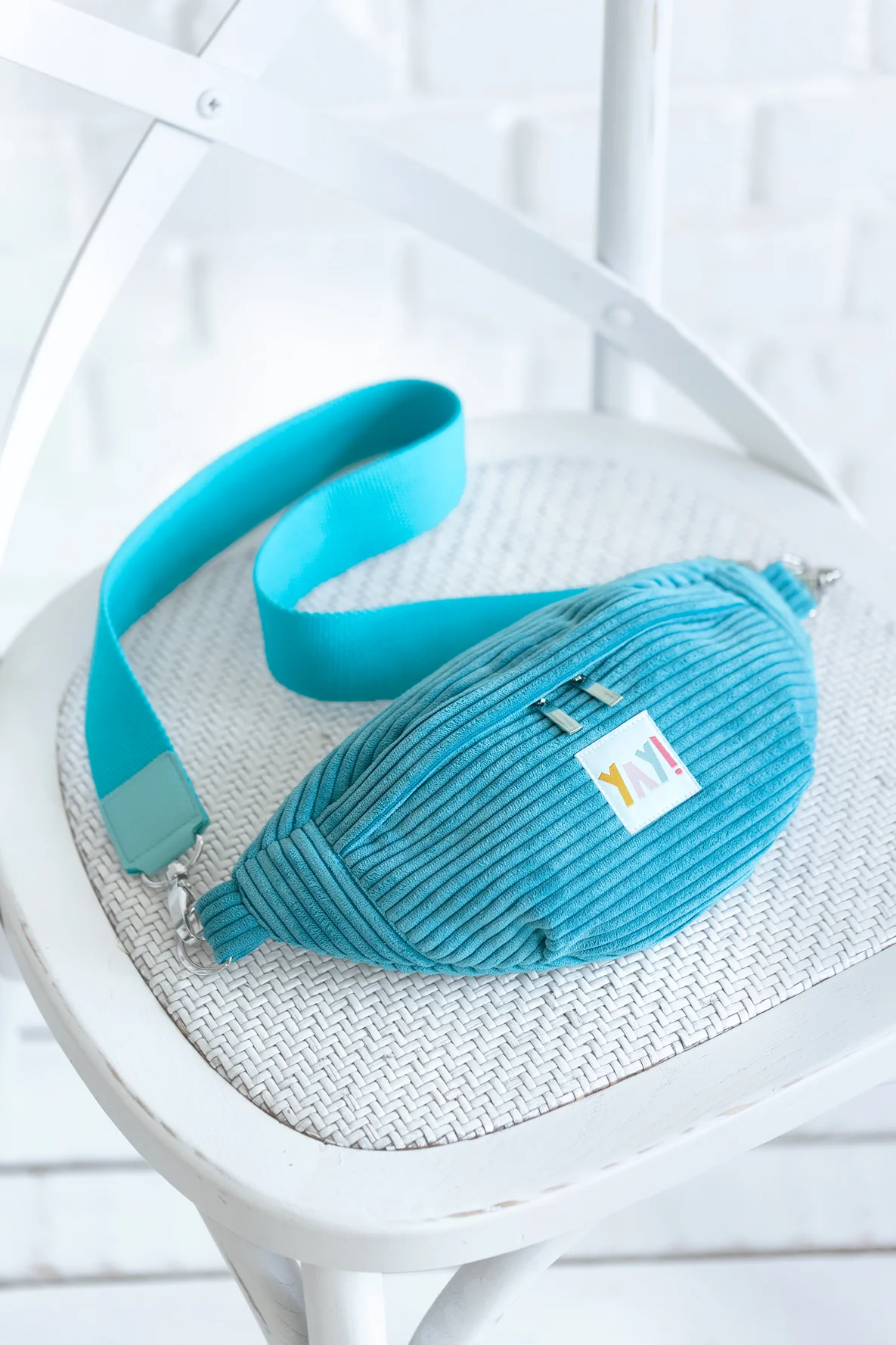 Schnittmuster kleine Bauchtasche aus Cord nähen