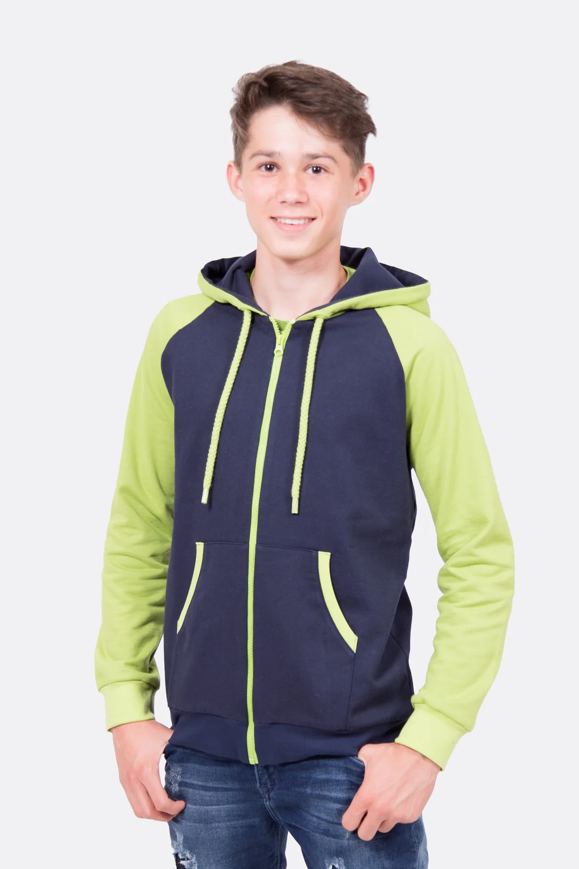 Schnittmuster Teenie Kapuzenjacke Jungen nähen