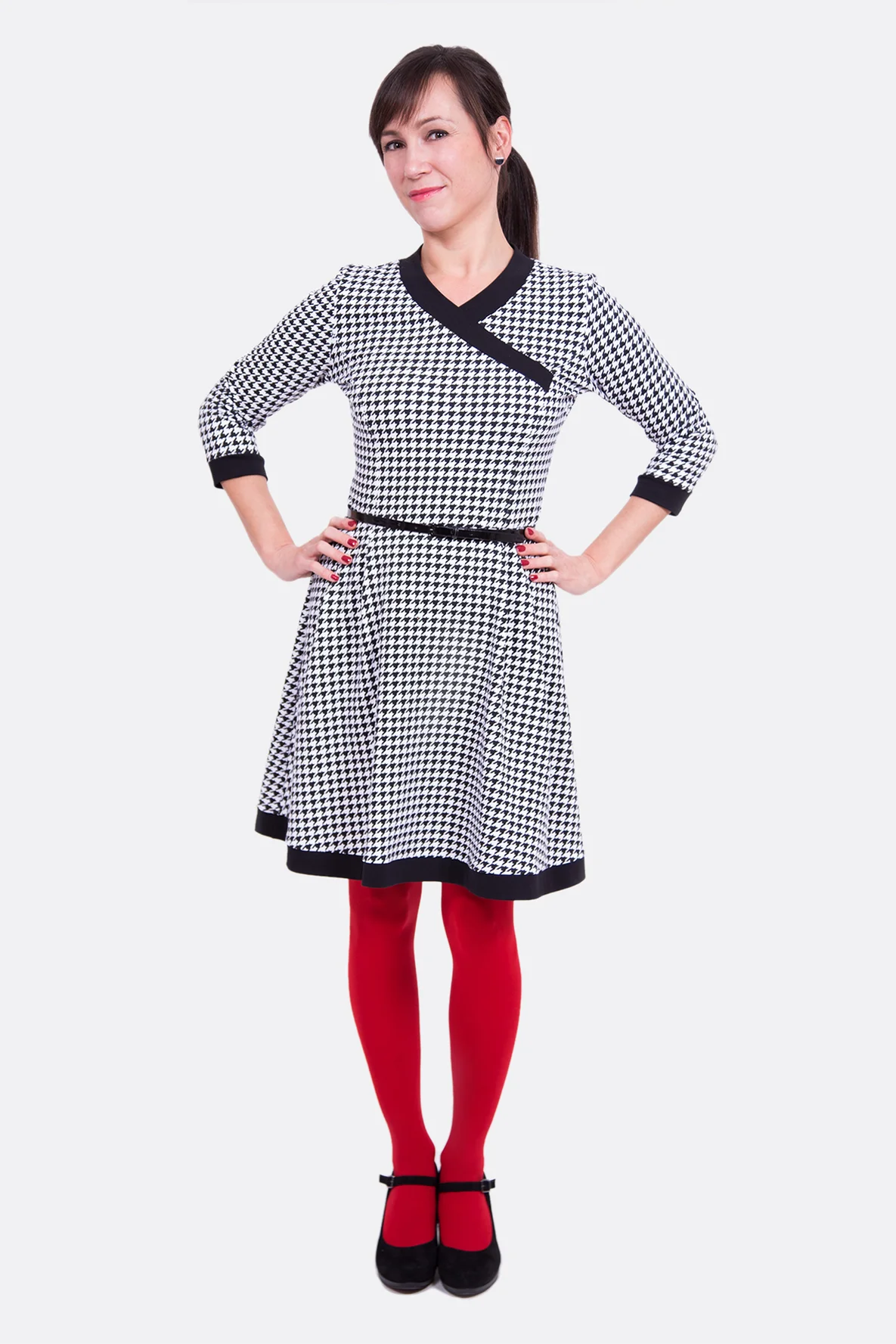 Schnittmuster Jerseykleid mit Wickelausschnitt Hahnentritt Muster Anleitung