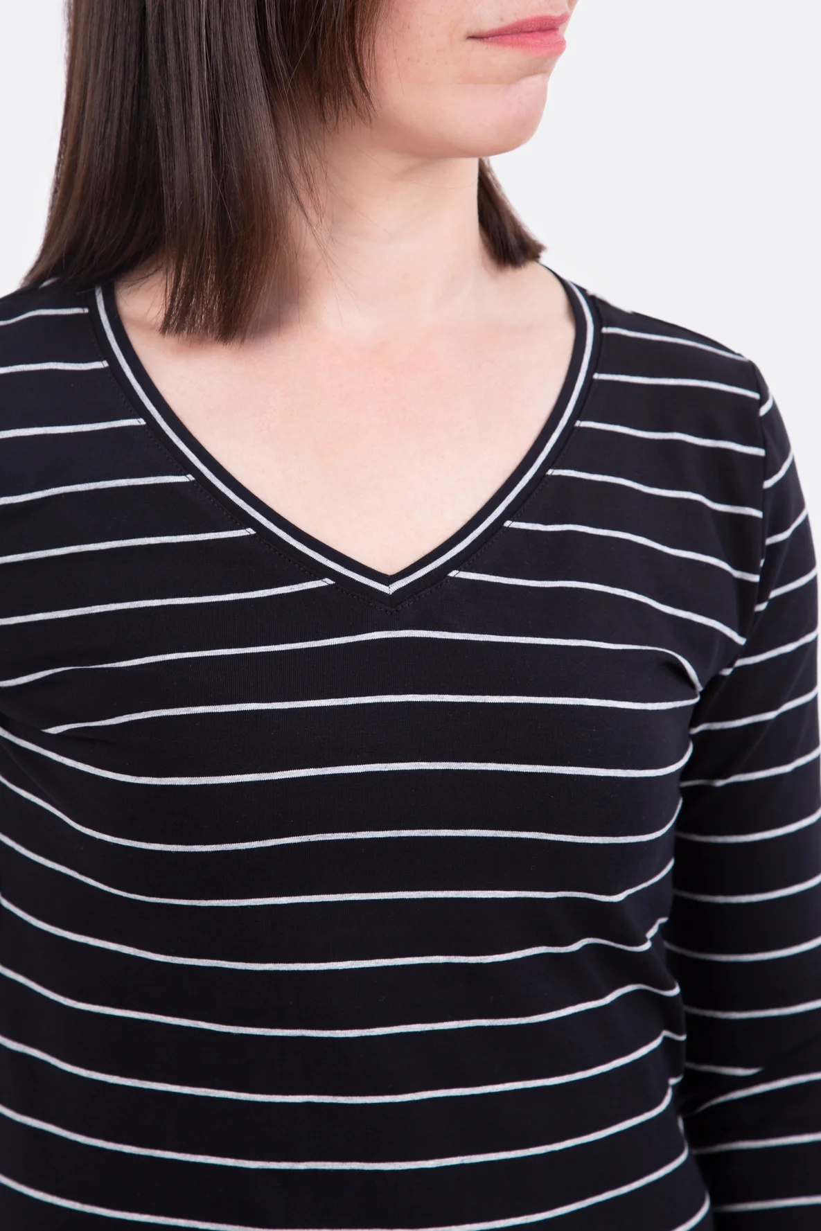 Schnittmuster Damenshirt V-Ausschnitt Jersey Streifen