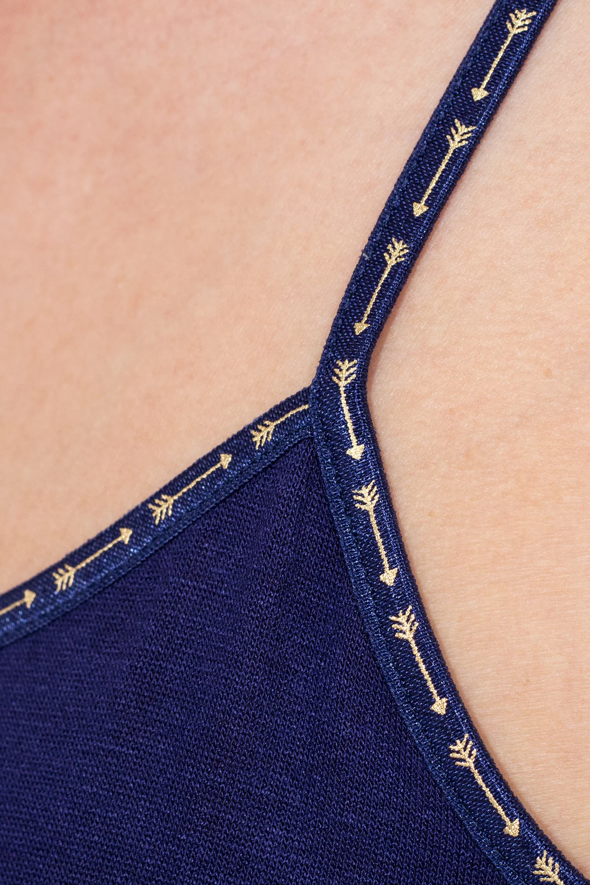 Schnittmuster Spaghetti Träger Top blau Detail nähen