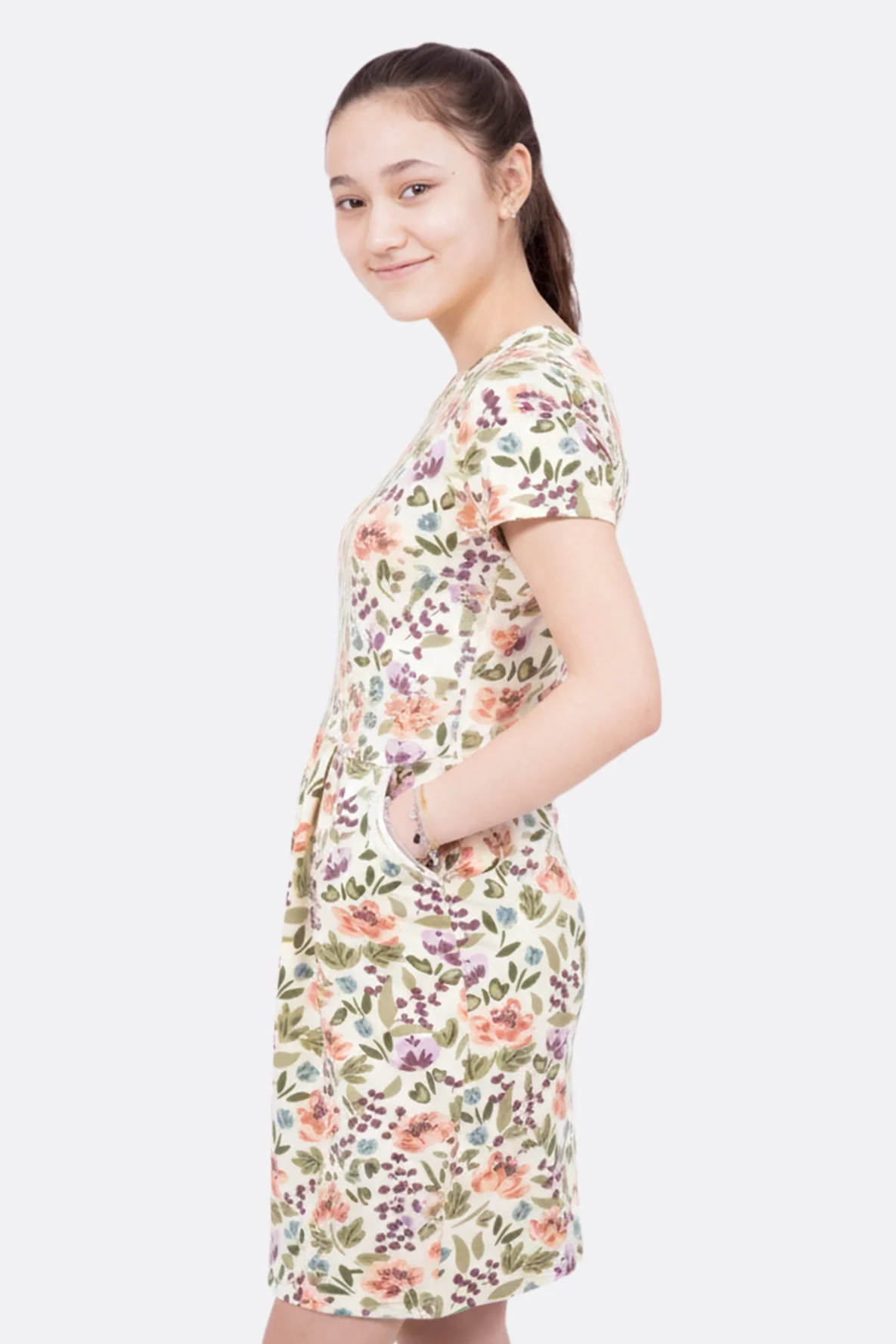 Sweatkleid mit kurzen Ärmeln