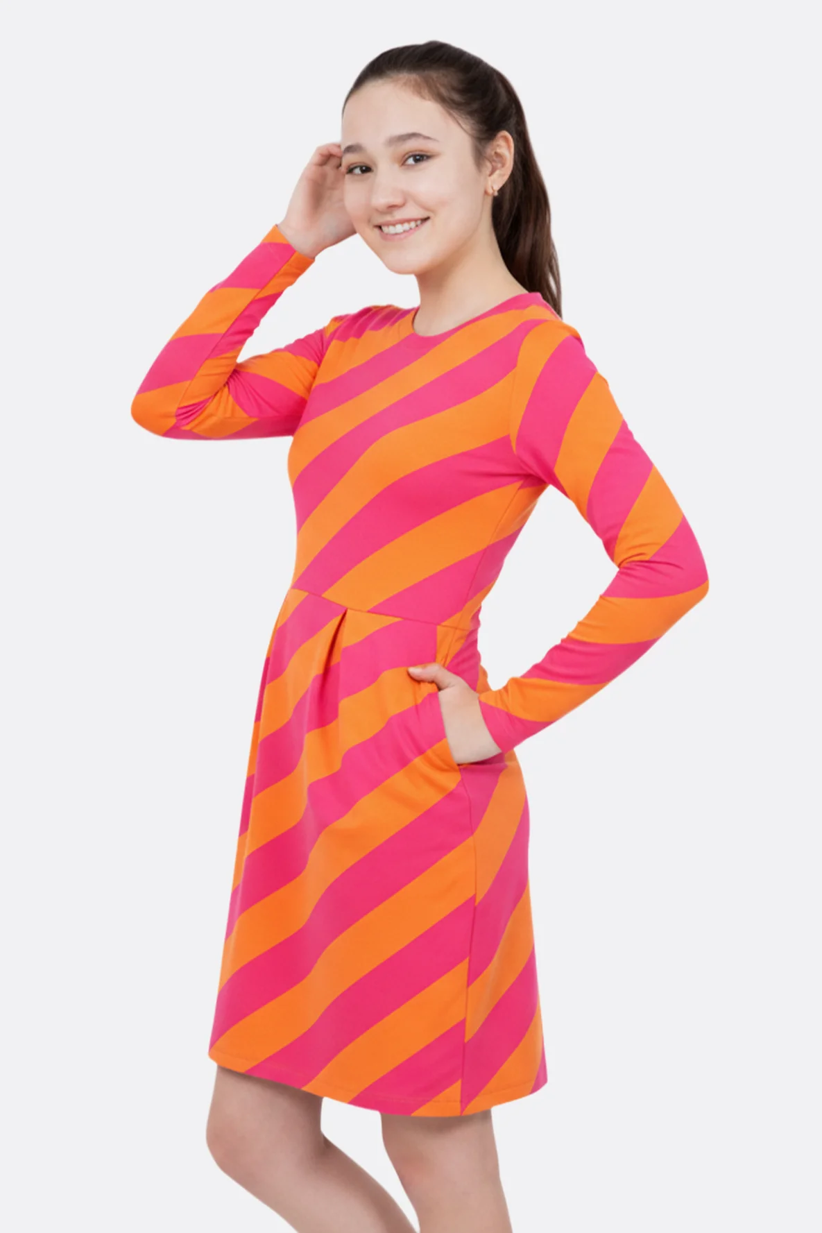 Schnittmuster Sweatkleid "Bella" mit langen Armen