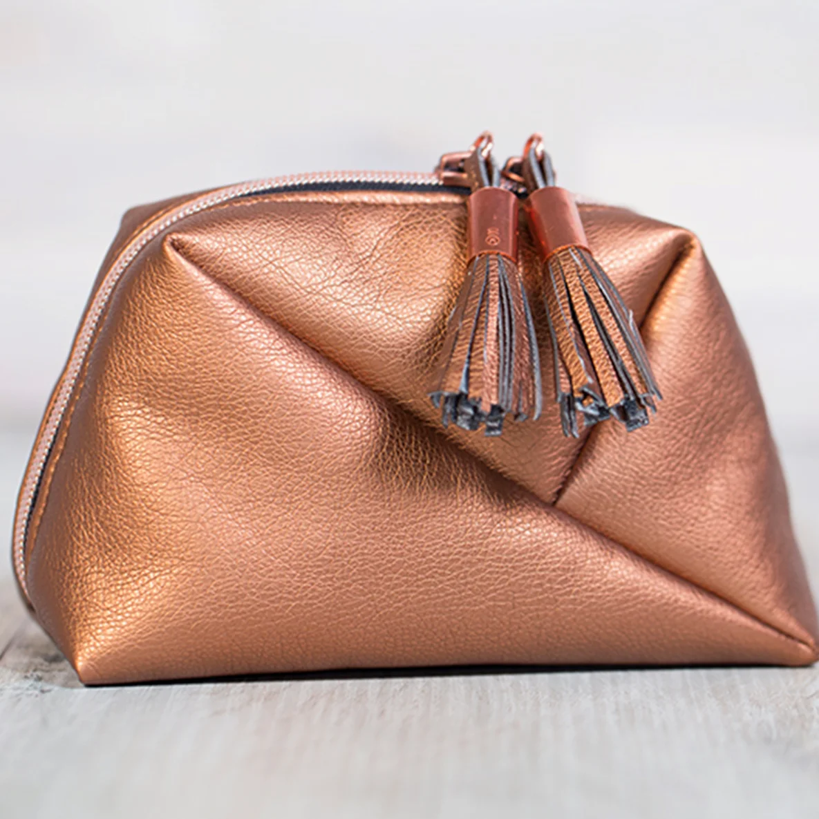 Kunstleder glänzend kupfer Beispiel