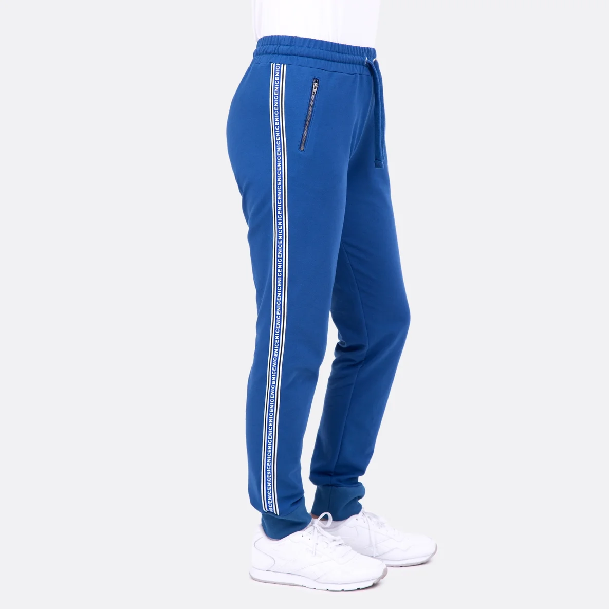 Jogginghose selbernähen Streifen Seitennaht