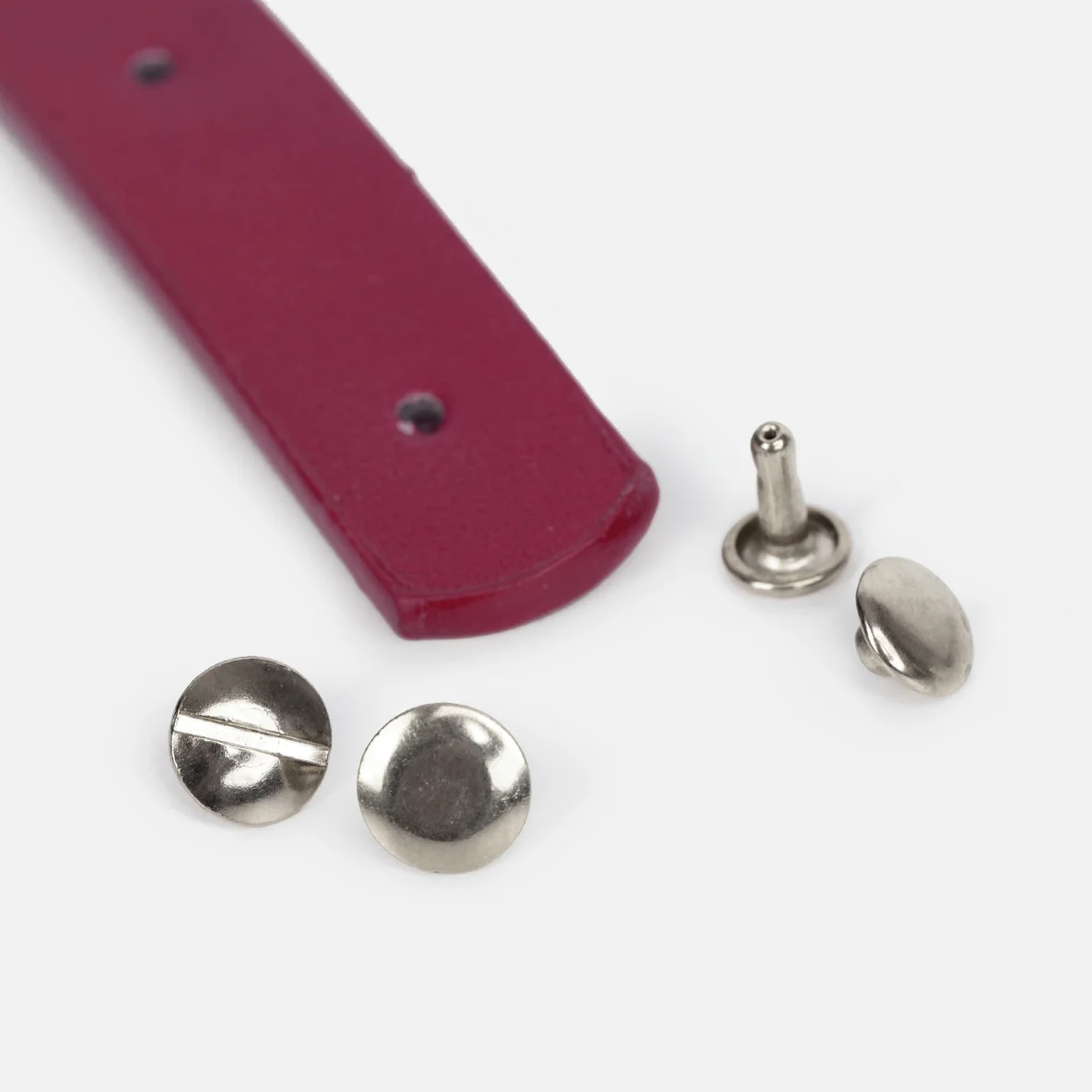 Taschengriffe 60 cm weinrot Nieten