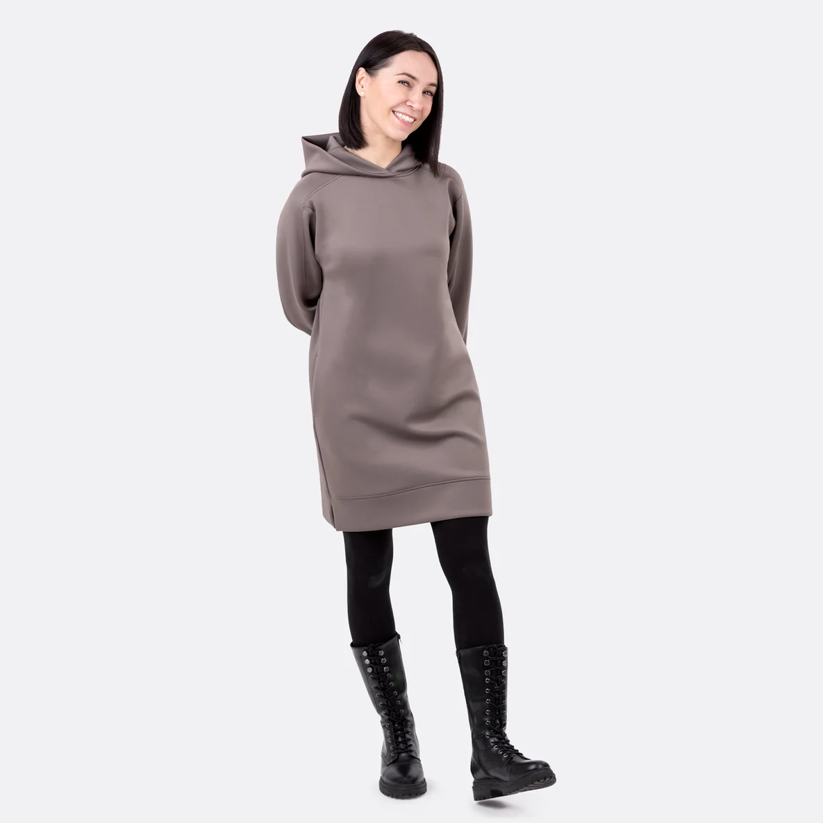 Schnittmuster Damen-Sweatkleid Scuba Stoff taupe