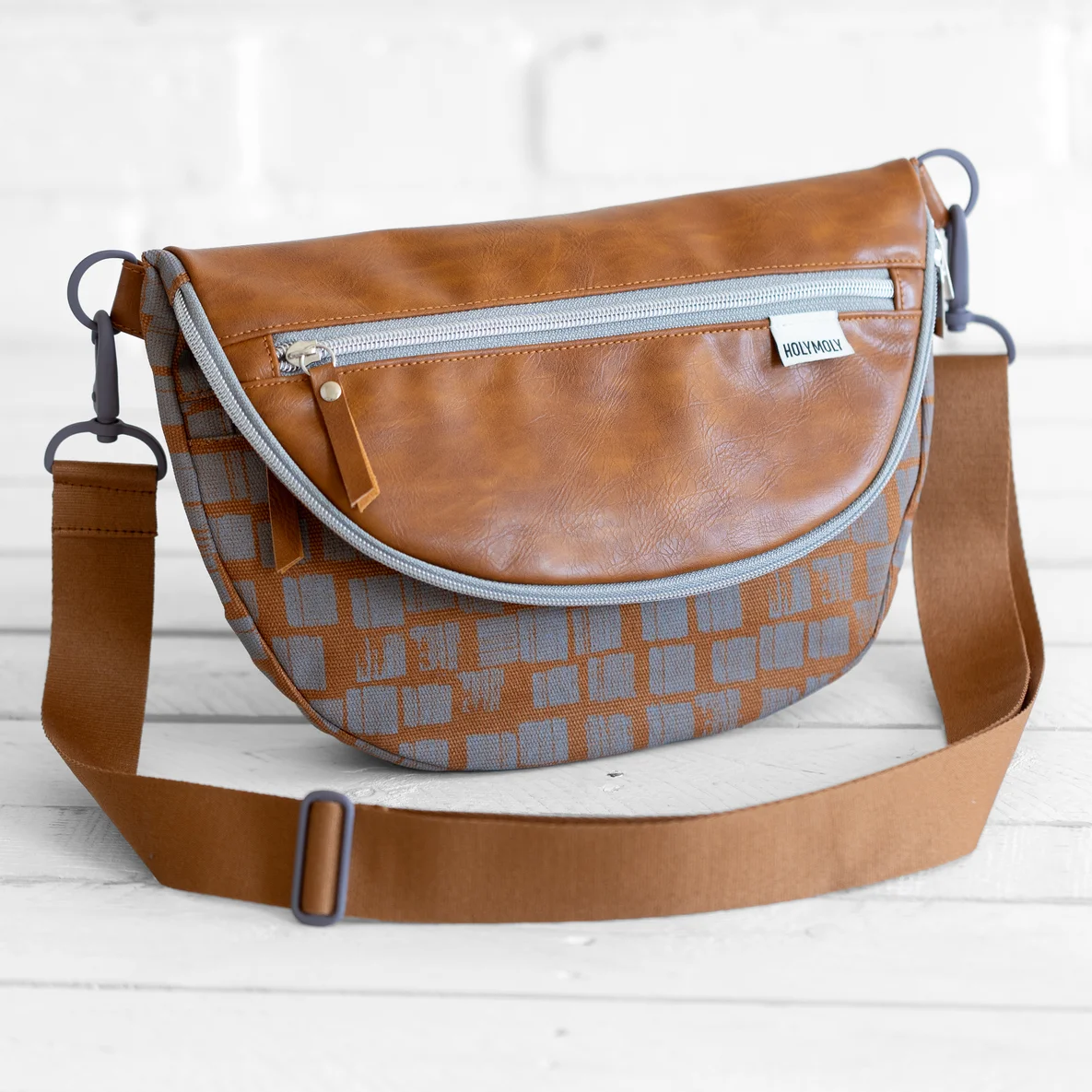 Schnittmuster Umhängetasche Moonbag aus Kunstleder nähen