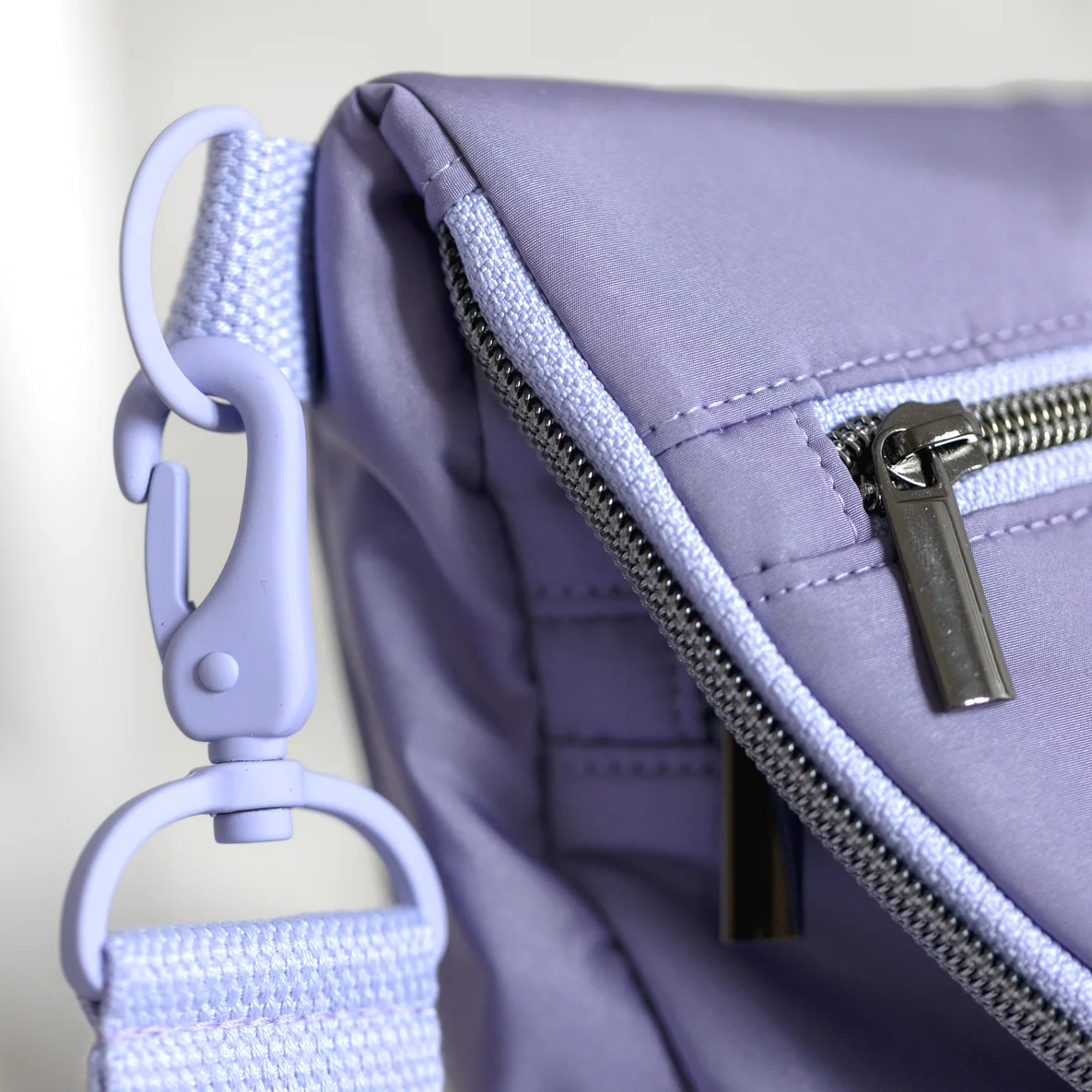 Reißverschluss Flieder, Schnittmuster Moonbag "Hazel"