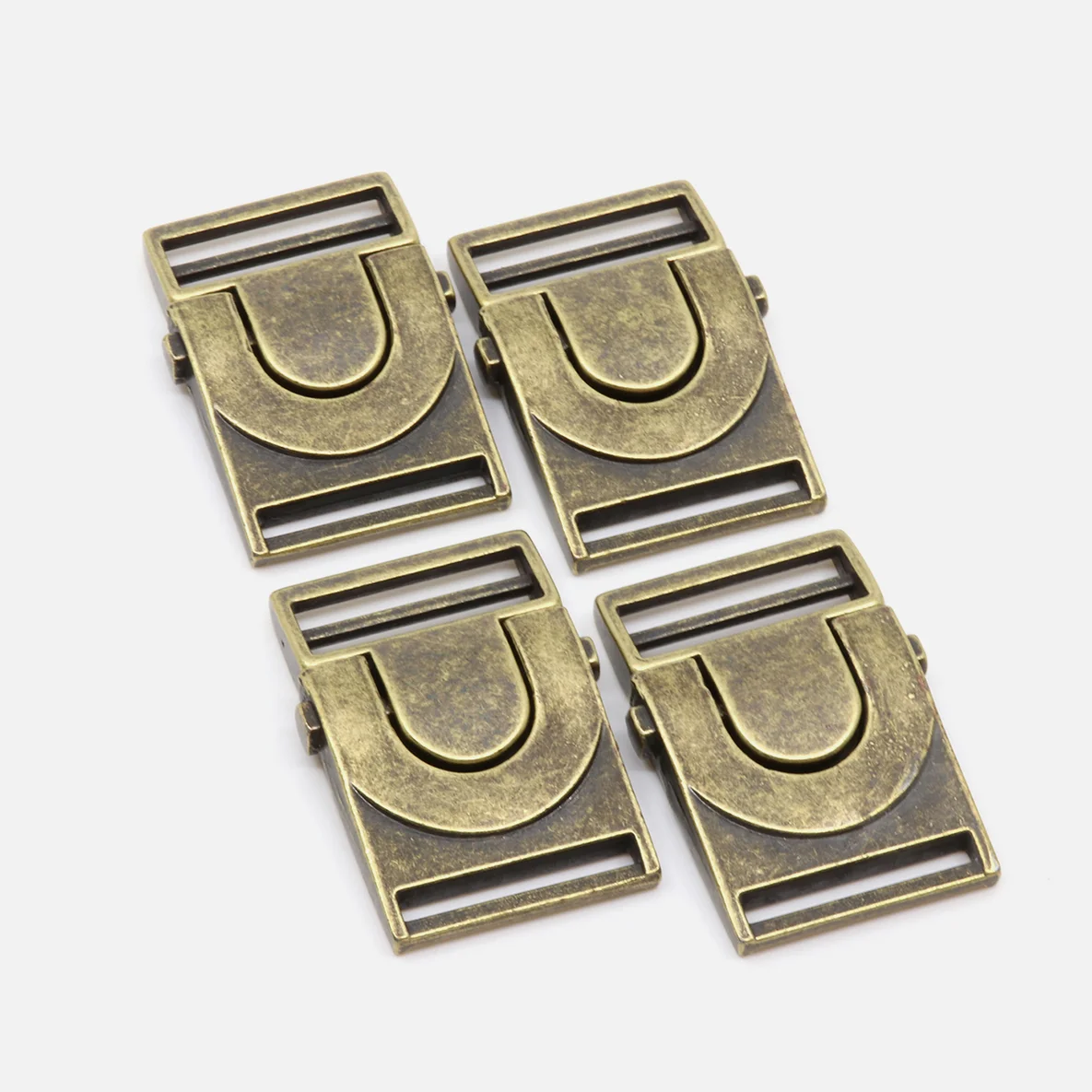 Steckschließe 25mm Messing, 4 Stück