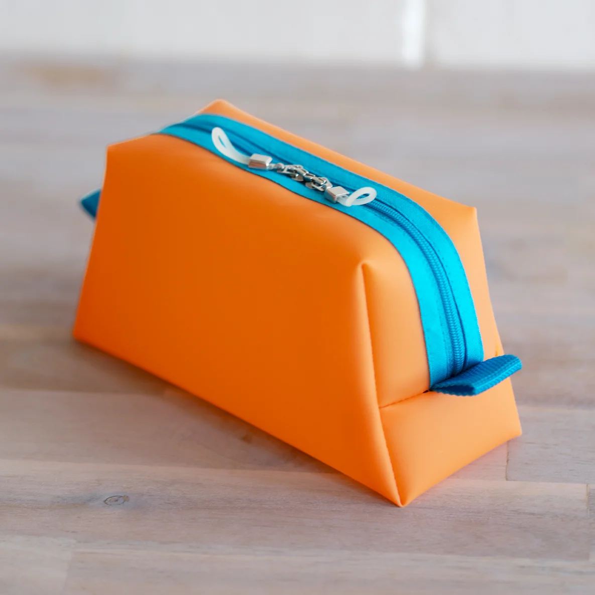 Schnittmuster "Vicky" Frosted Vinyl Orange