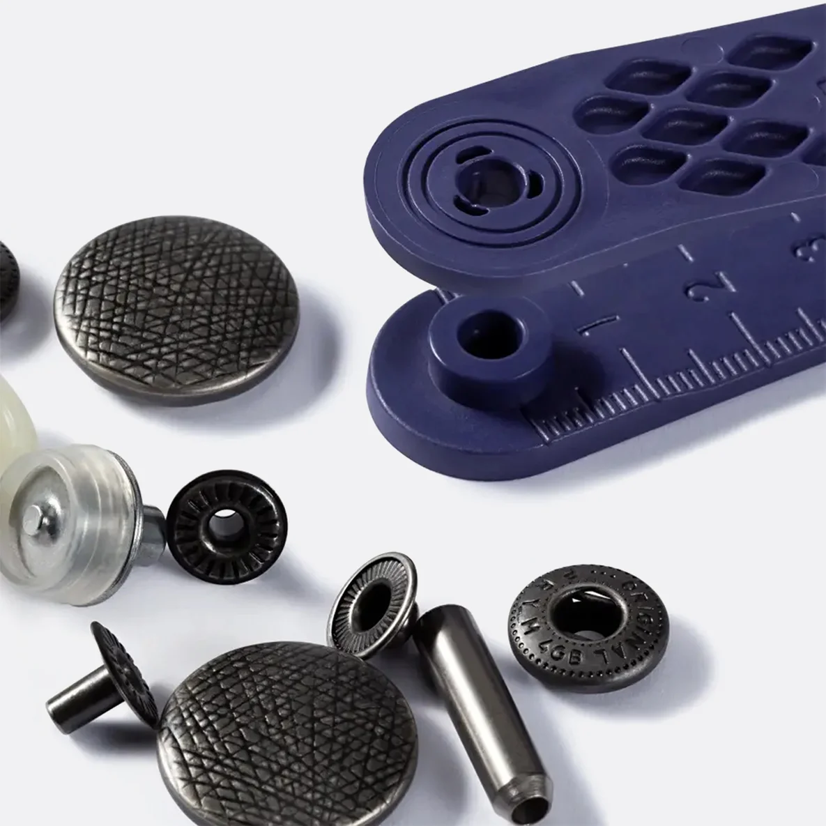 PRYM Anorak Druckknöpfe 20 mm Spirit Design Altsilber