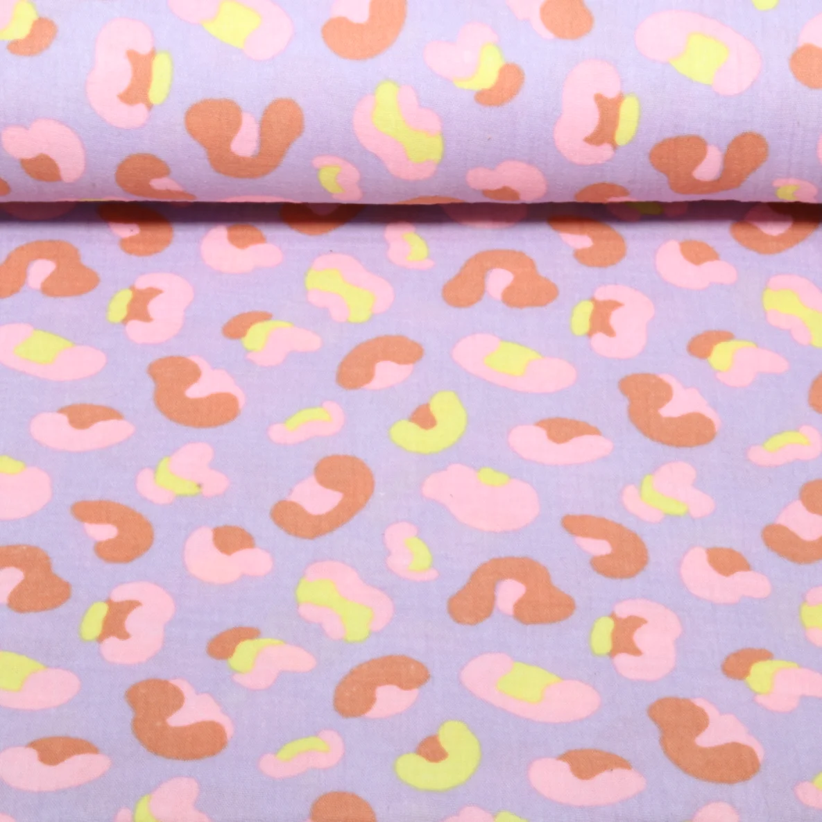 Musselin mit buntem Leo-Print
