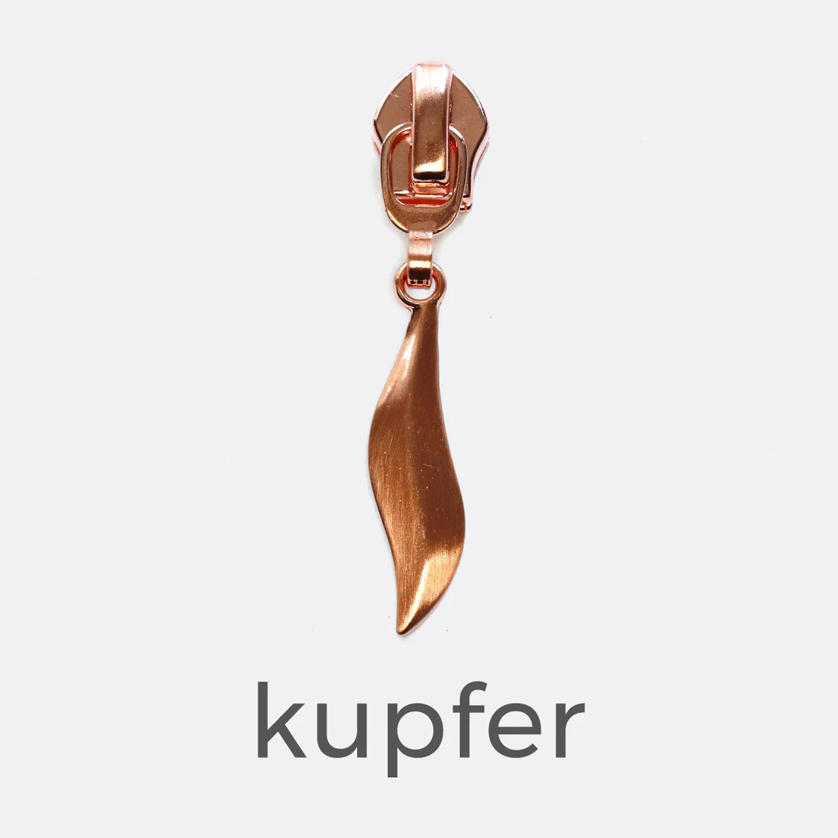 Zipper mit Blatt-Anhänger in Kupfer